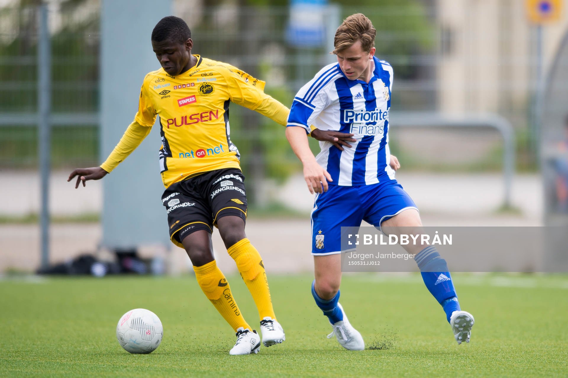 Elfsborgs Chris Makindu och IFK Göteborgs Axel Gunnarsson