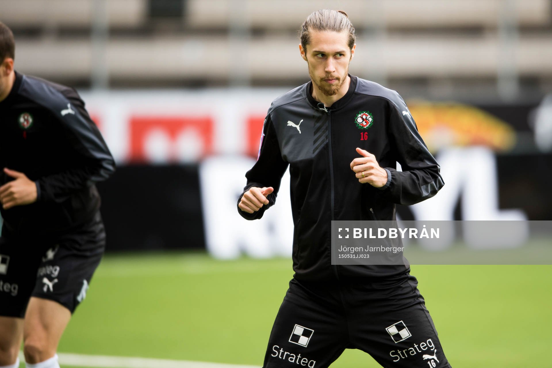 Örebros Daniel Nordmark under uppvärmningen innan en fotbollsmatch i Allsvenskan mellan Elfsborg och Örebro den 31 maj 2015 i Borås.
