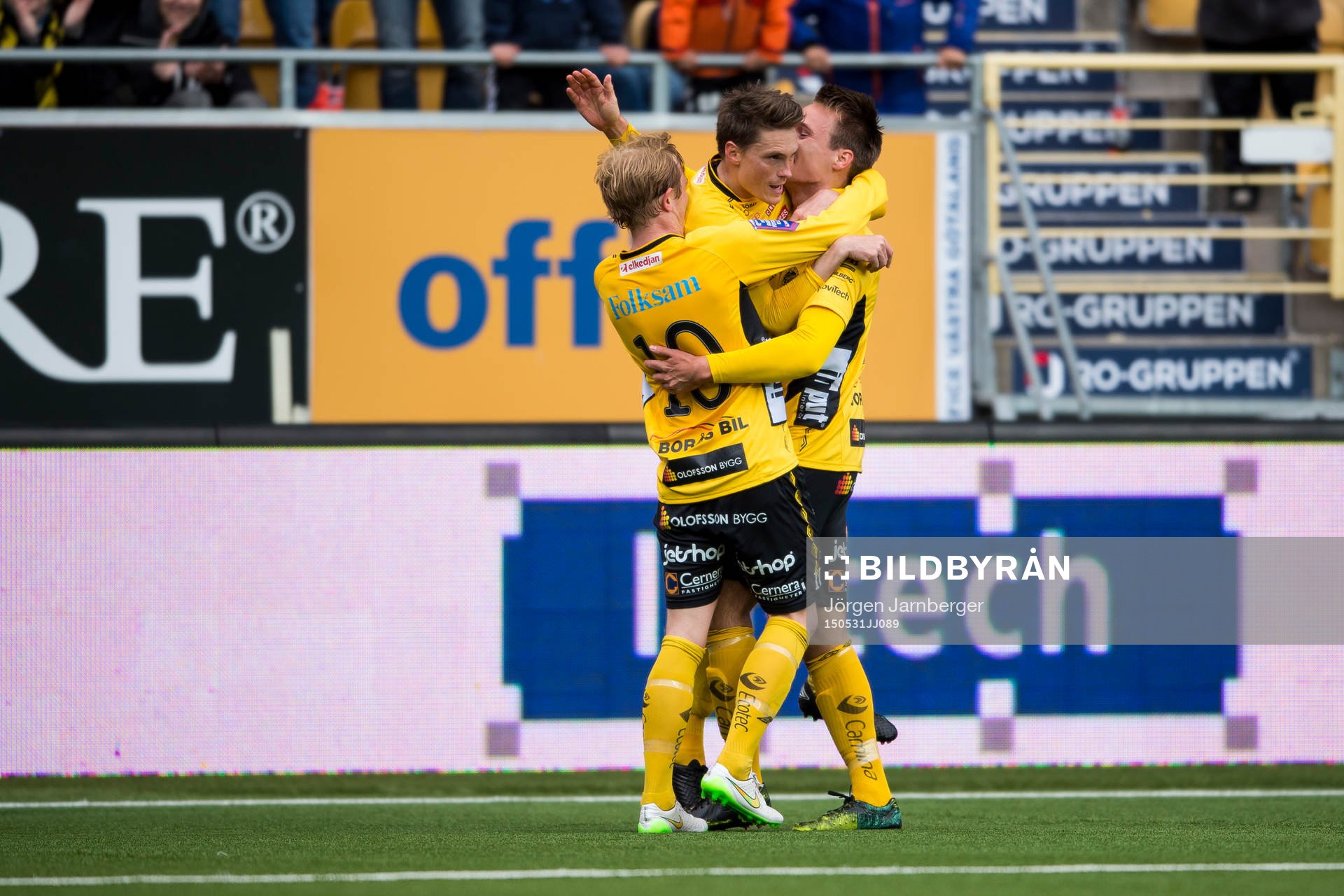 Elfsborgs Lasse Nilsson kramas om