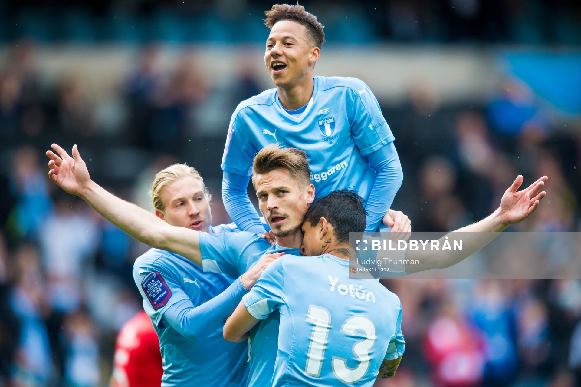 Malmö FFs Markus Rosenberg firas av Tobias Sana, Simon