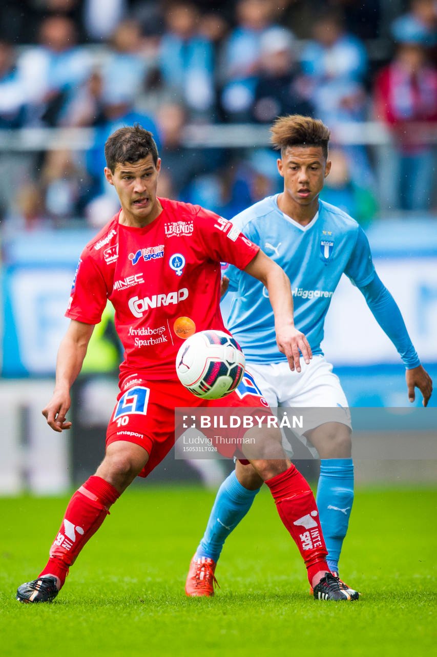Åtvidabergs Mauricio Albornoz och Malmö FFs Tobias Sana