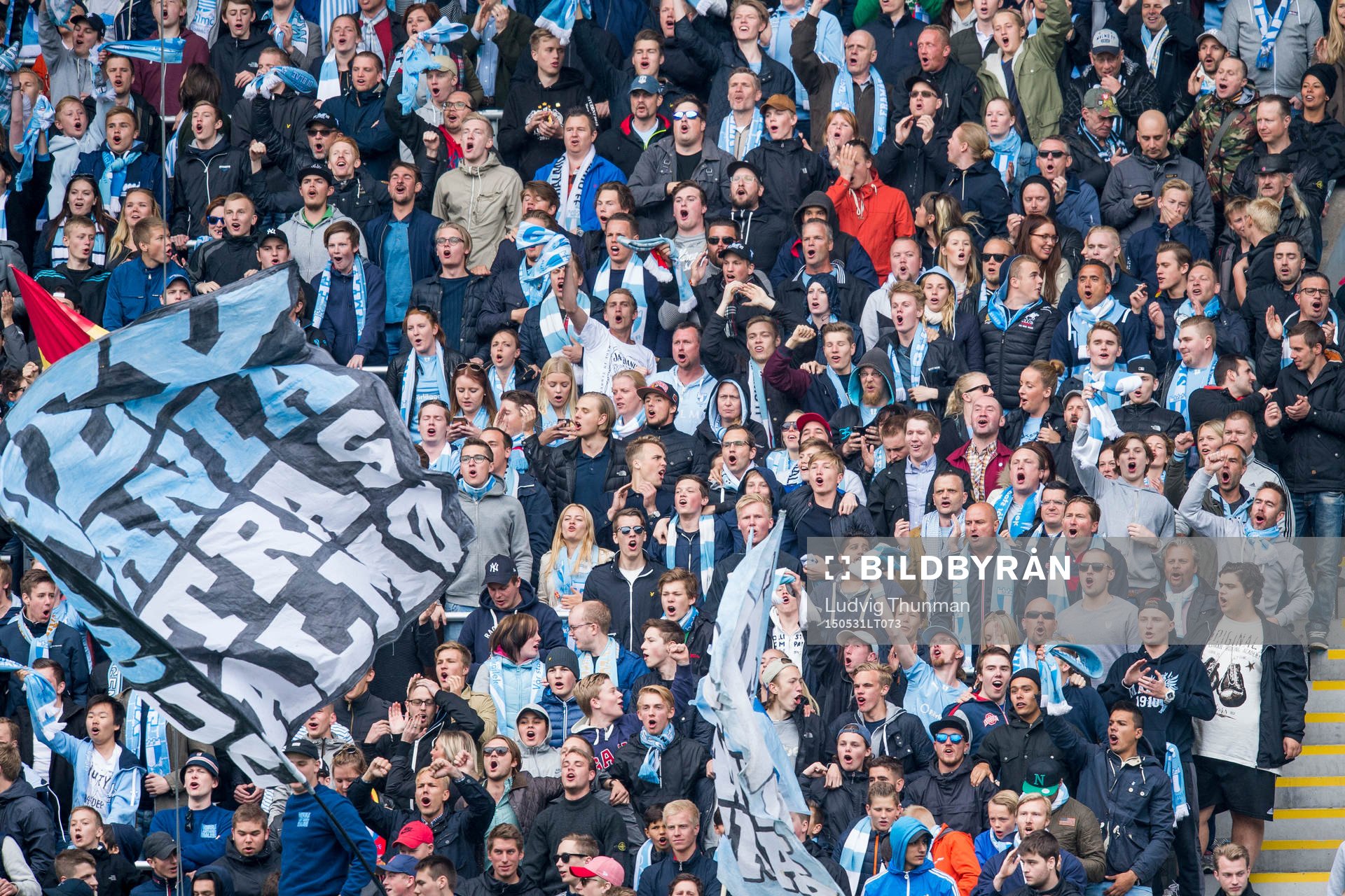 Malmö FFs supportrar jublar