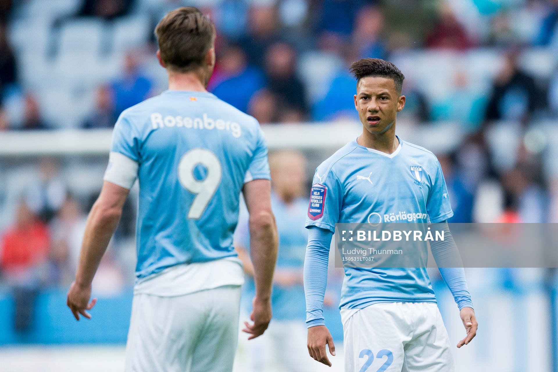 Malmö FFs Markus Rosenberg och Tobias Sana i diskussion under fotbollsmatchen i Allsvenskan mellan Malmö FF och Åtvidaberg den 31 maj 2015 i Malmö.