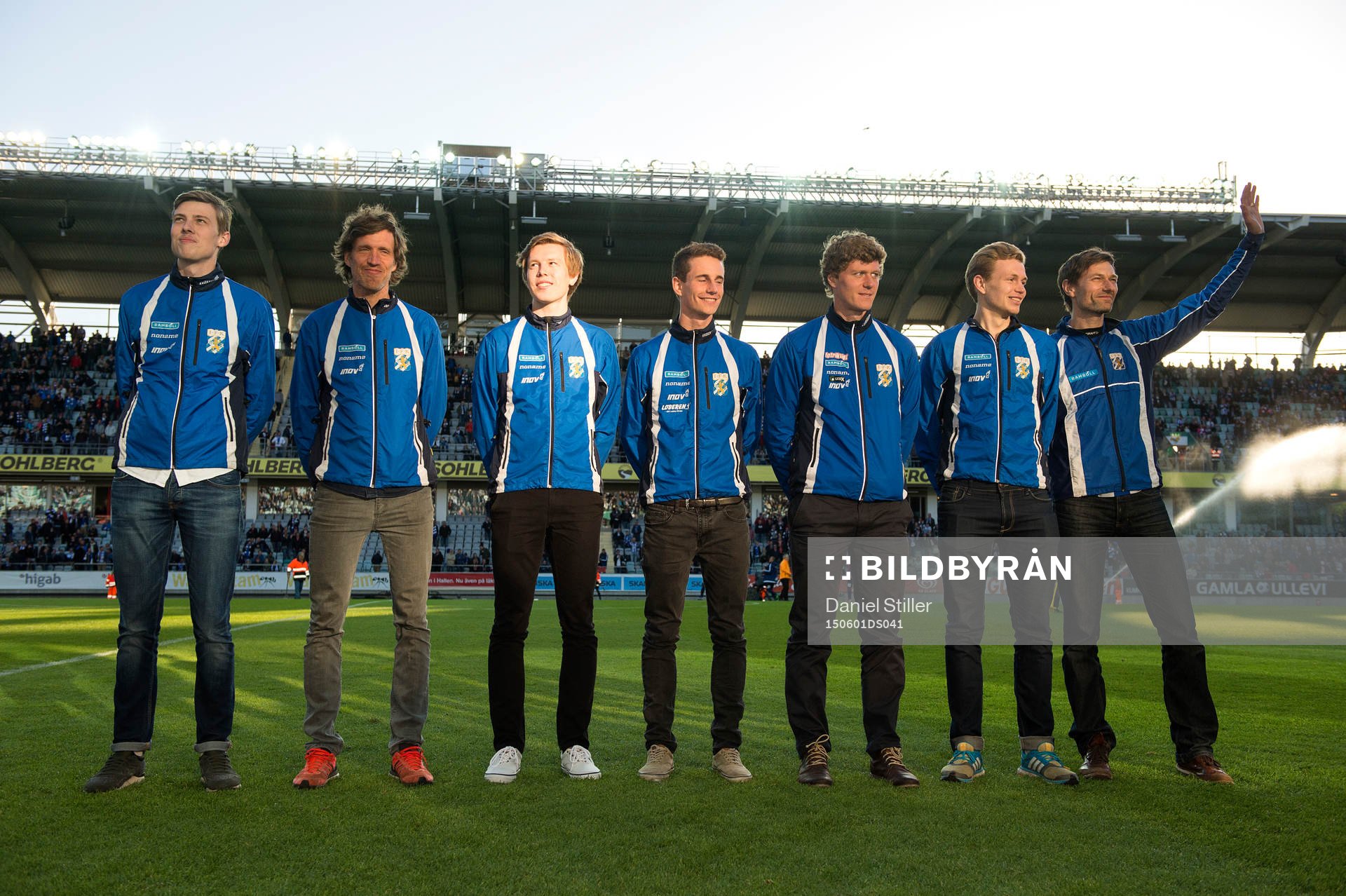 IFK Göteborgs orienteringslag avtackas i pausen av