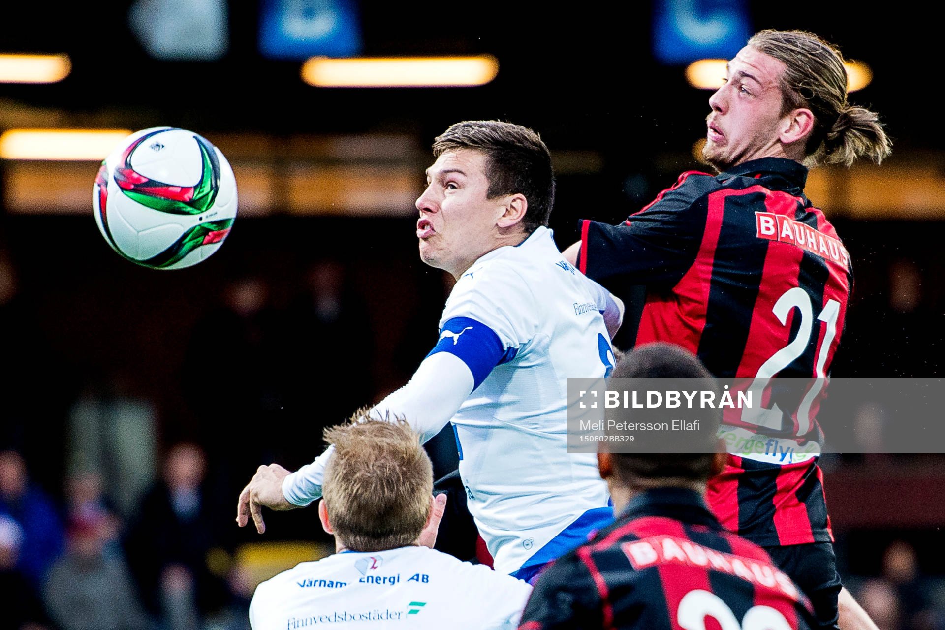Värnamos Martin Claesson och Brommapojkarnas Isak Nylén i