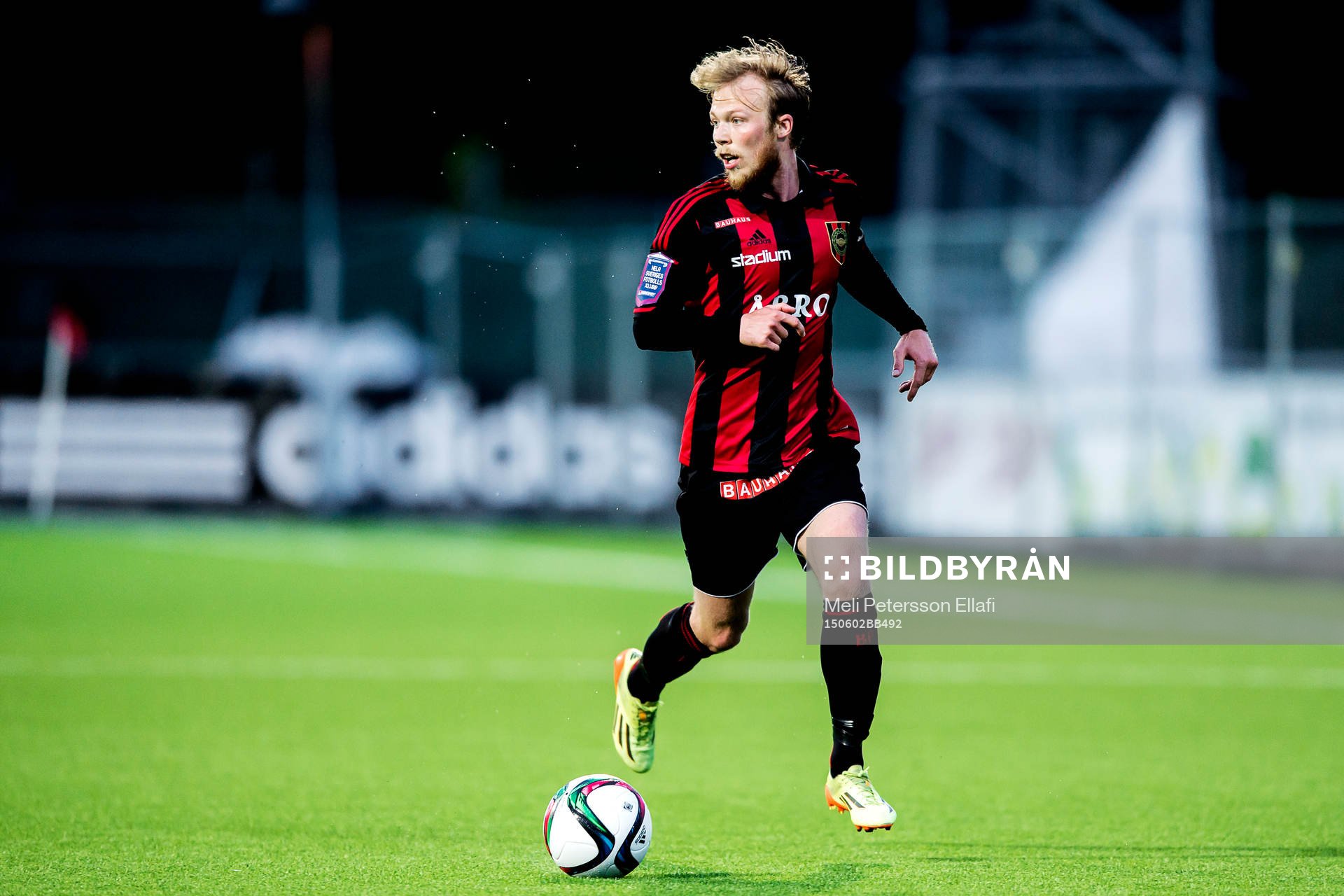 Brommapojkarnas Pontus Åsbrink under fotbollsmatchen i Superettan mellan Brommapojkarna och Värnamo den 2 juni 2015 i Stockholm.