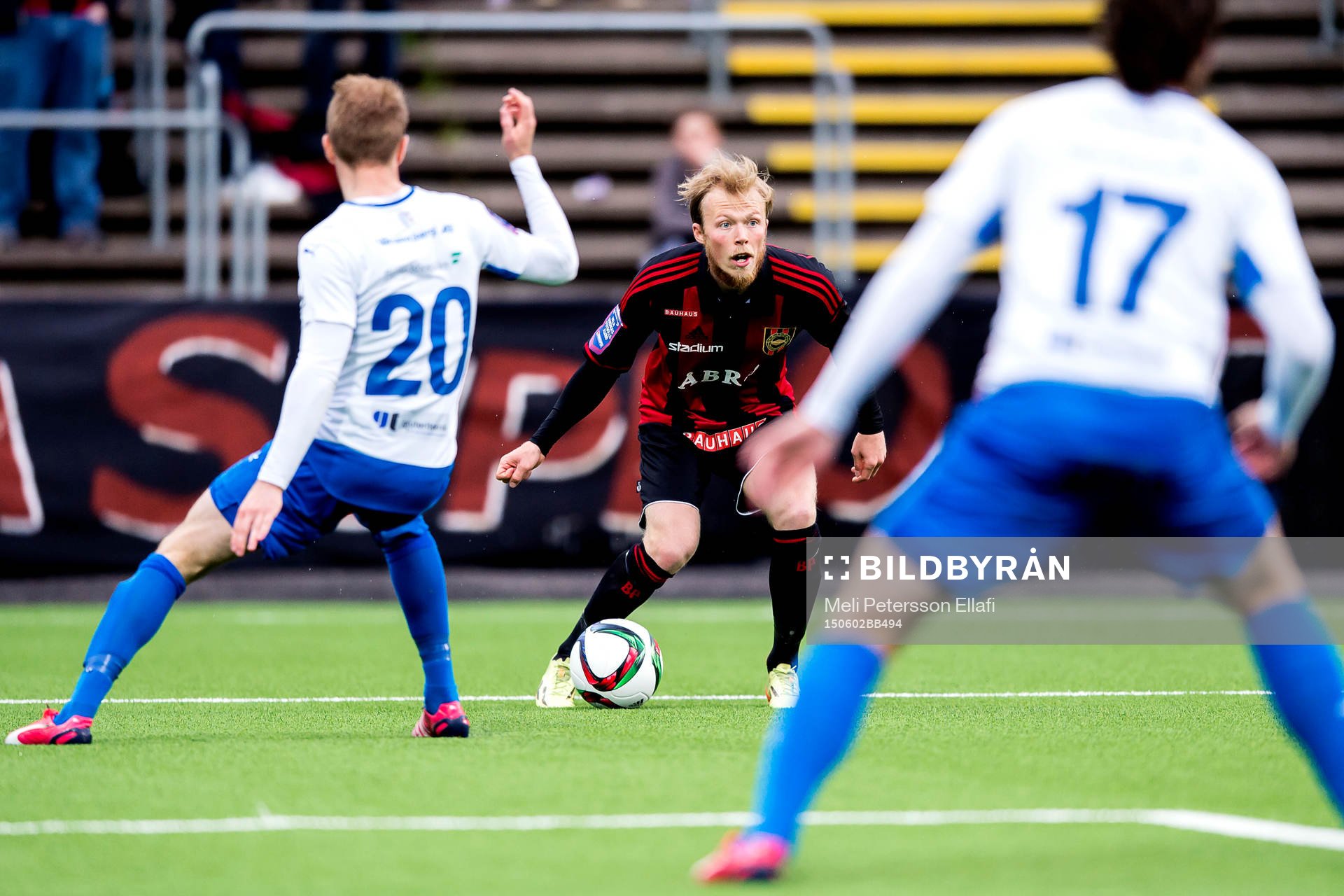 Brommapojkarnas Pontus Åsbrink, Värnamos Freddy Winst och Alexander Blomqvist under fotbollsmatchen i Superettan mellan Brommapojkarna och Värnamo den 2 juni 2015 i Stockholm.
