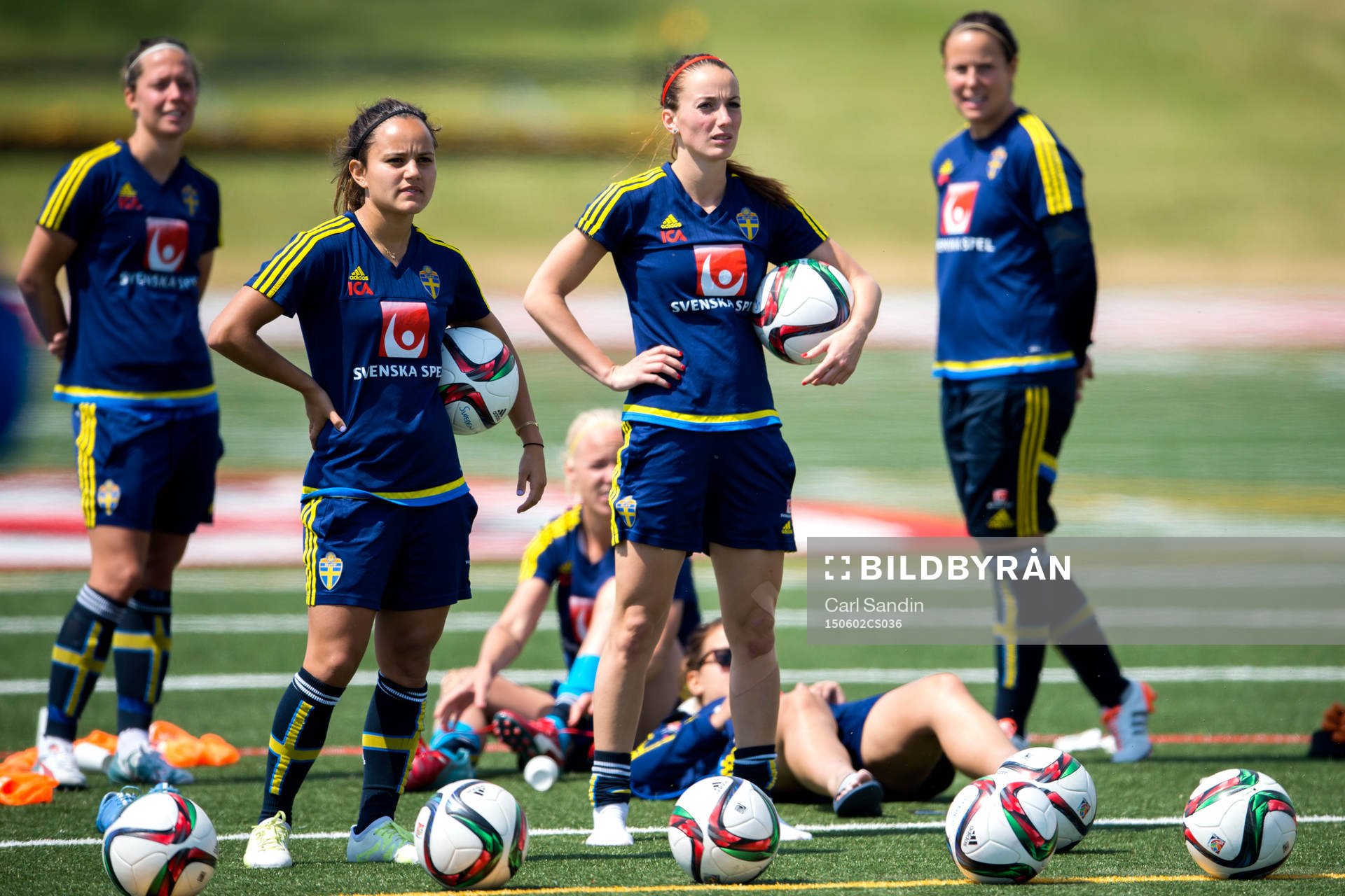 Sveriges Malin Diaz och Kosovare Asllani