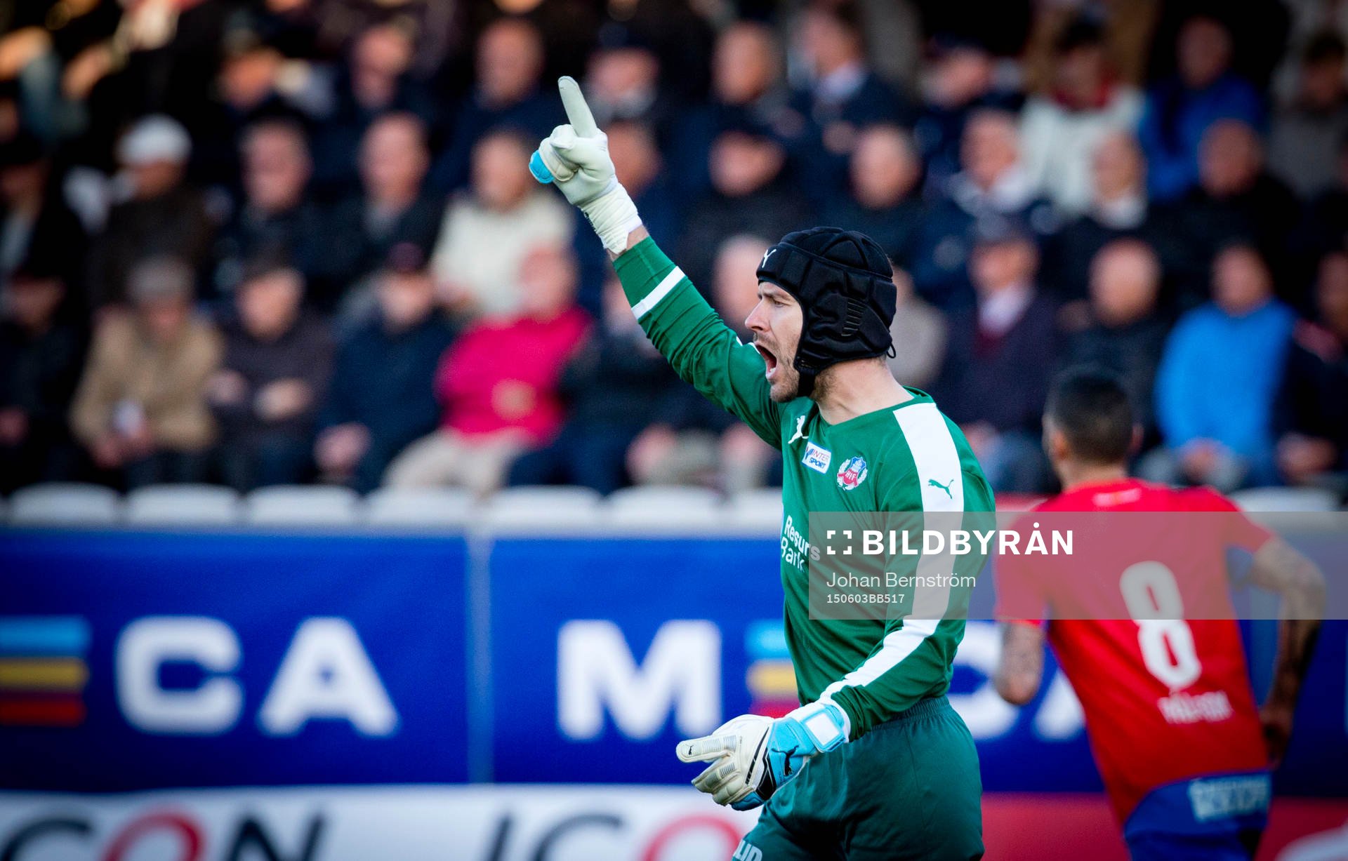 Helsingborgs målvakt Matt Pyzdrowski jublar