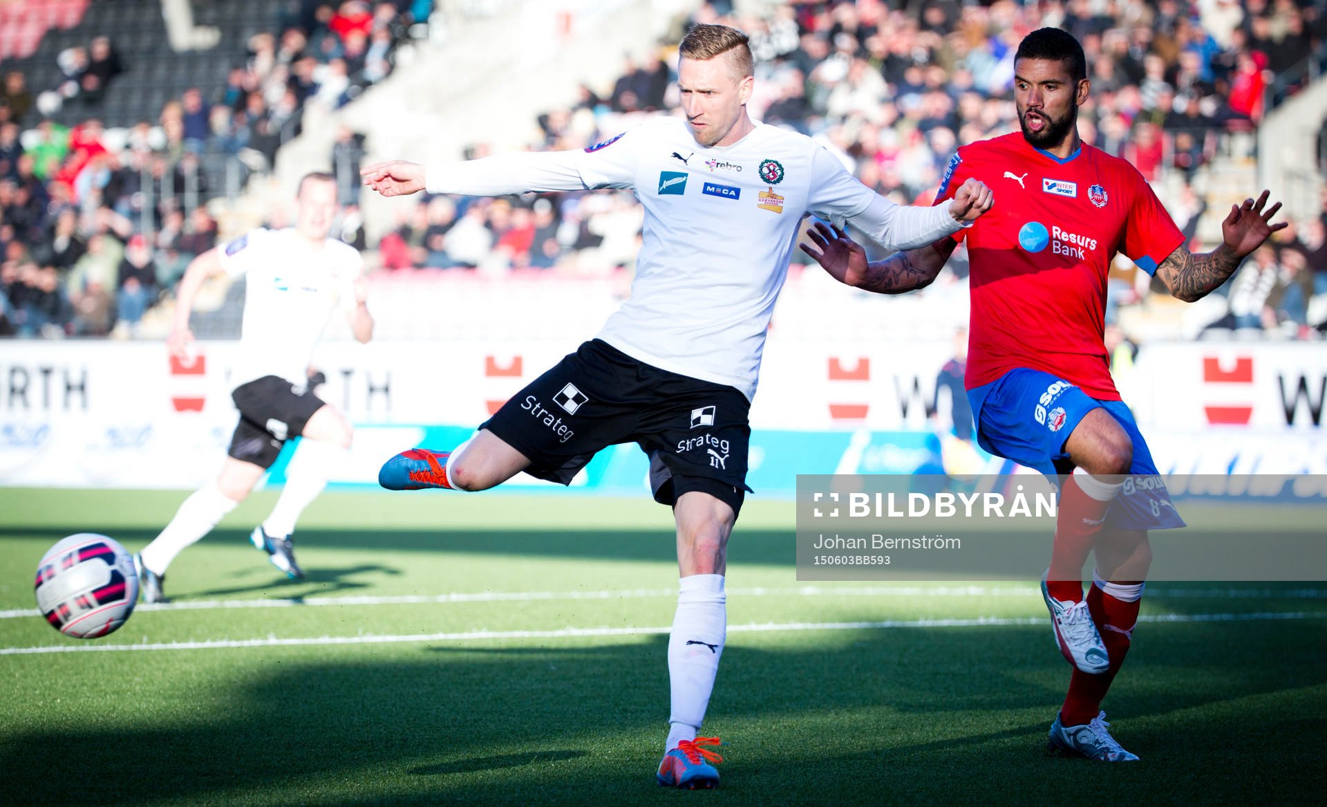Örebros Marcus Pode och Helsingborgs Victor Palsson