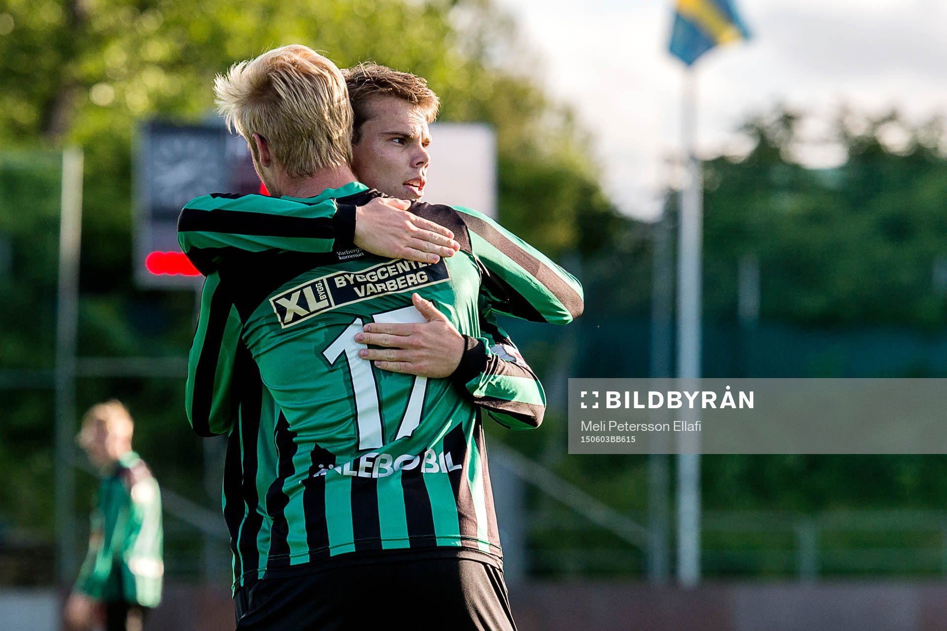 Varbergs Mats André Kaland och Elias Andersson jublar efter att Mats André Kaland gjort 2-1 under fotbollsmatchen i Superettan mellan AFC United och Varberg den 3 juni 2015 i Stockholm.