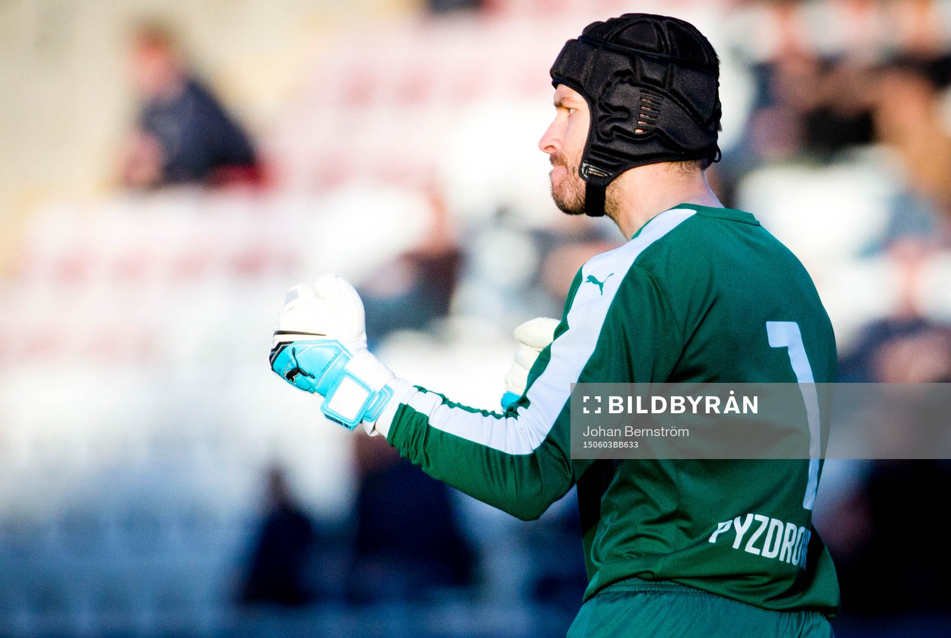 Helsingborgs målvakt Matt Pyzdrowski jublar