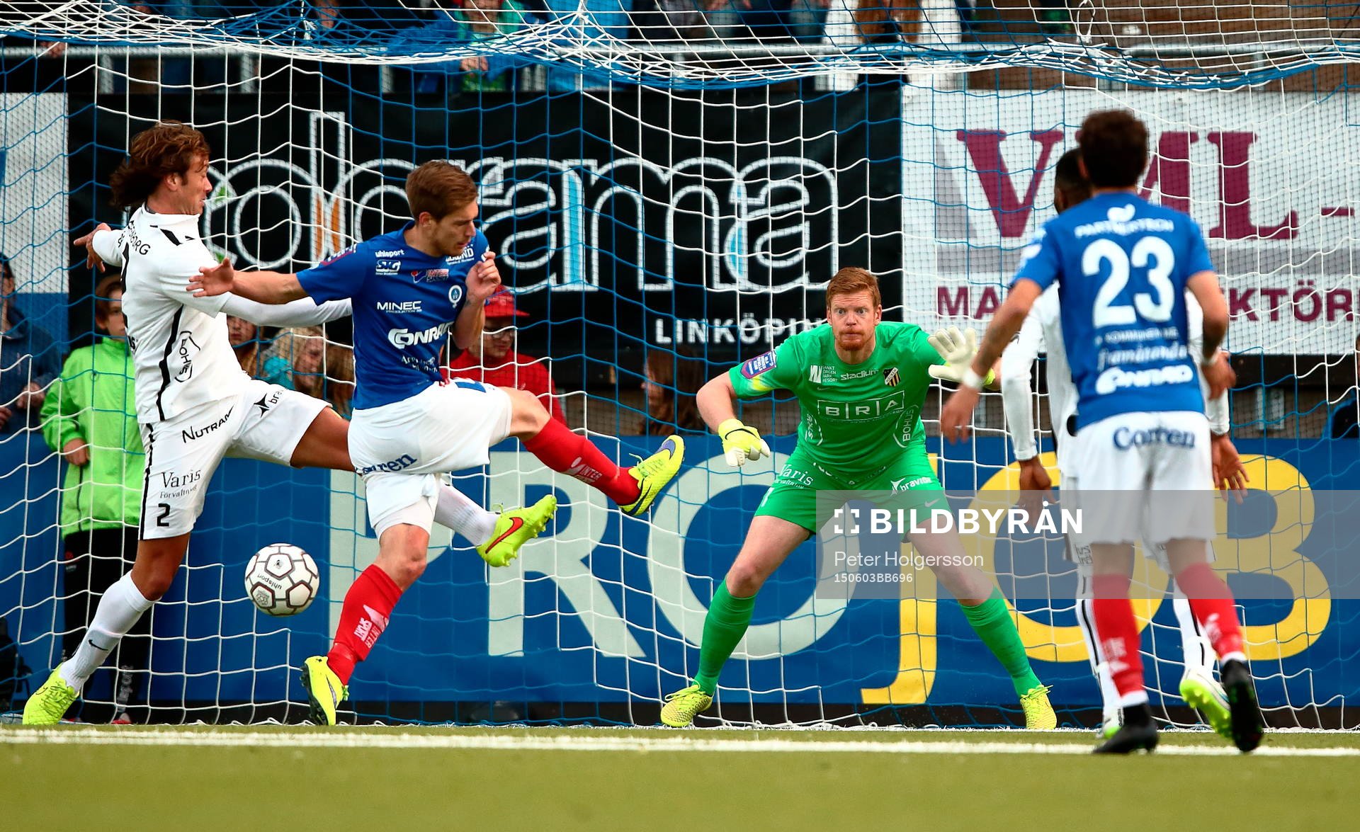 Åtvidabergs Victor Sköld och Häckens Målvakt