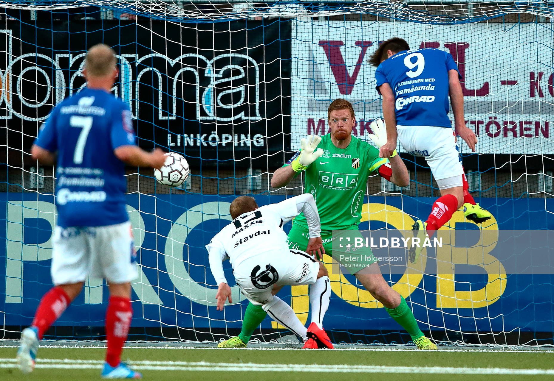 Åtvidabergs Victor Sköld och Häckens Målvakt