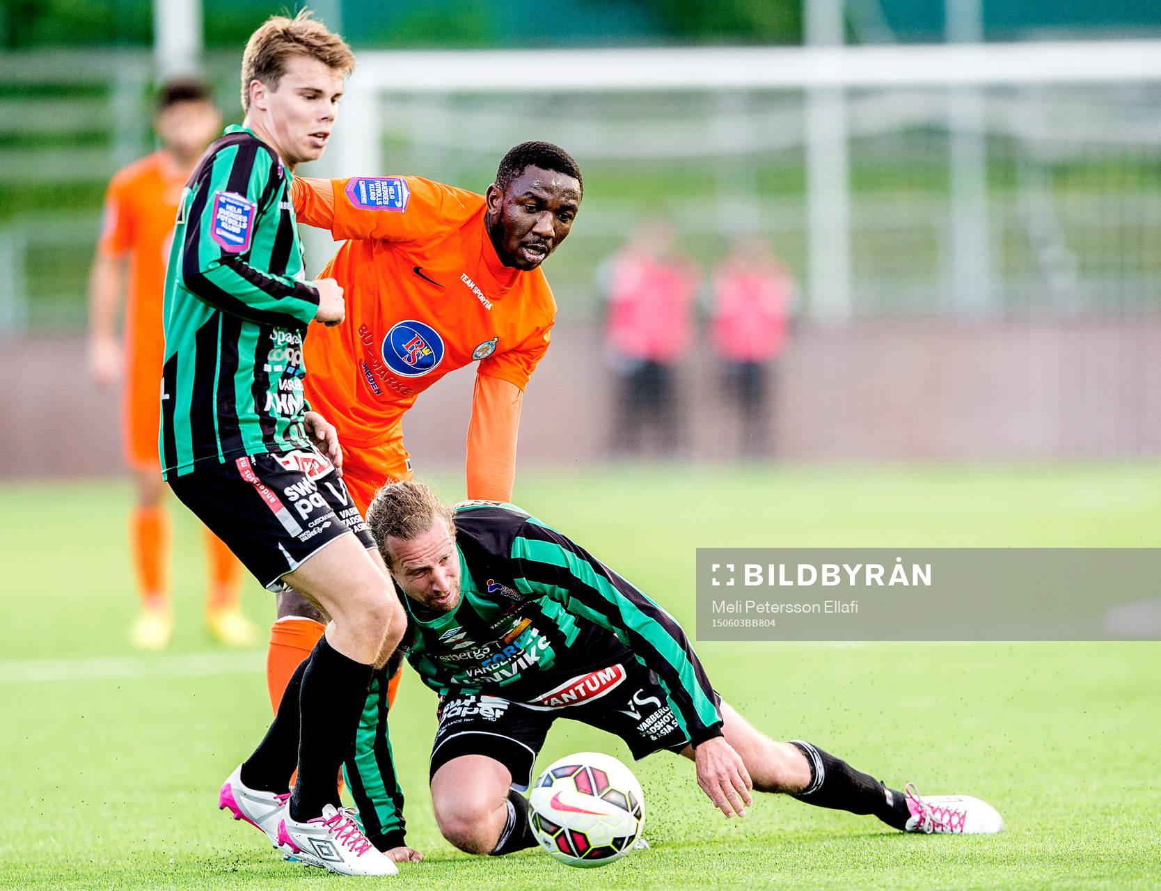 Athletics Chidi Omeje och Varbergs Thommie Persson i en