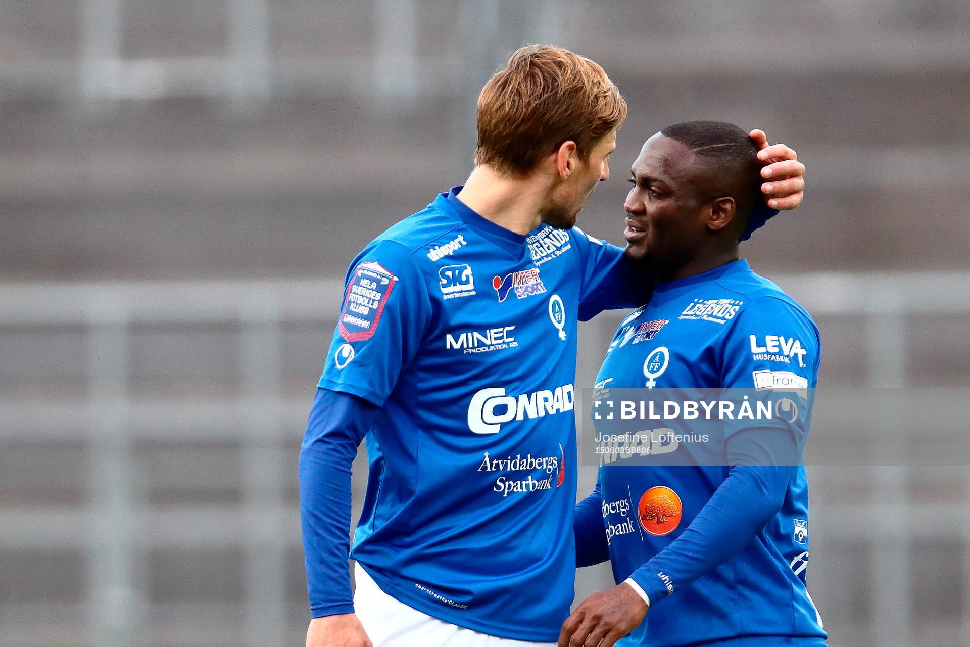 Åtvidabergs Martin Christensen och John Owoeri innan John