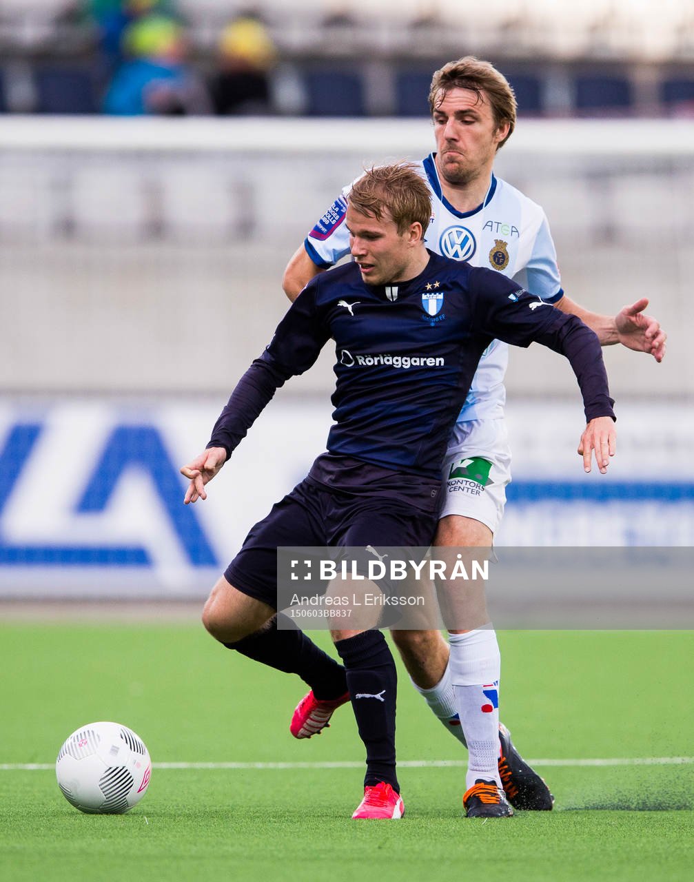 Malmö FFs Oscar Lewicki och Gefles Johan Oremo