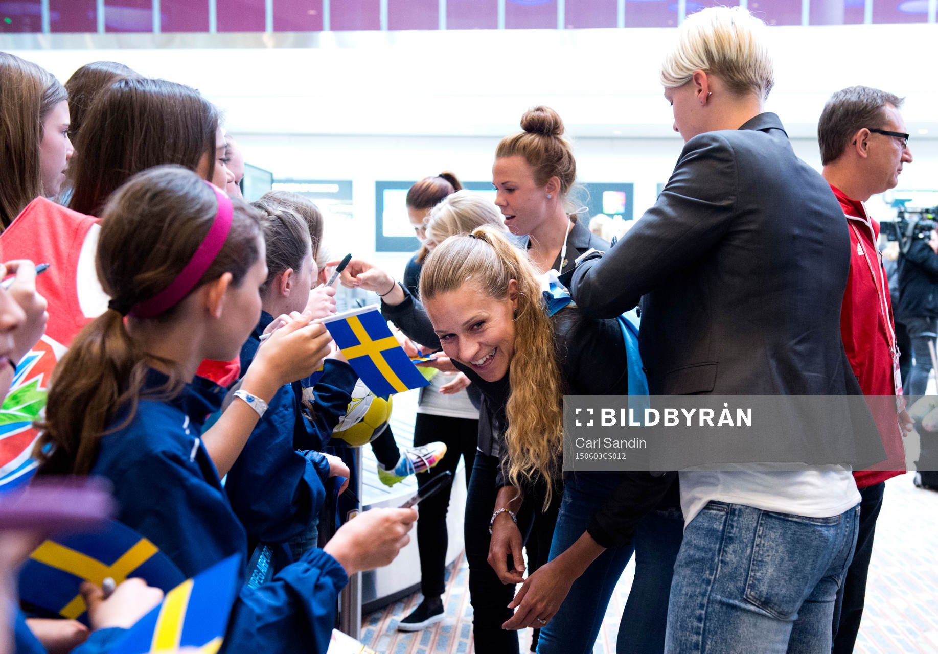 Sveriges Charlotte Rohlin och Nilla Fischer skriver