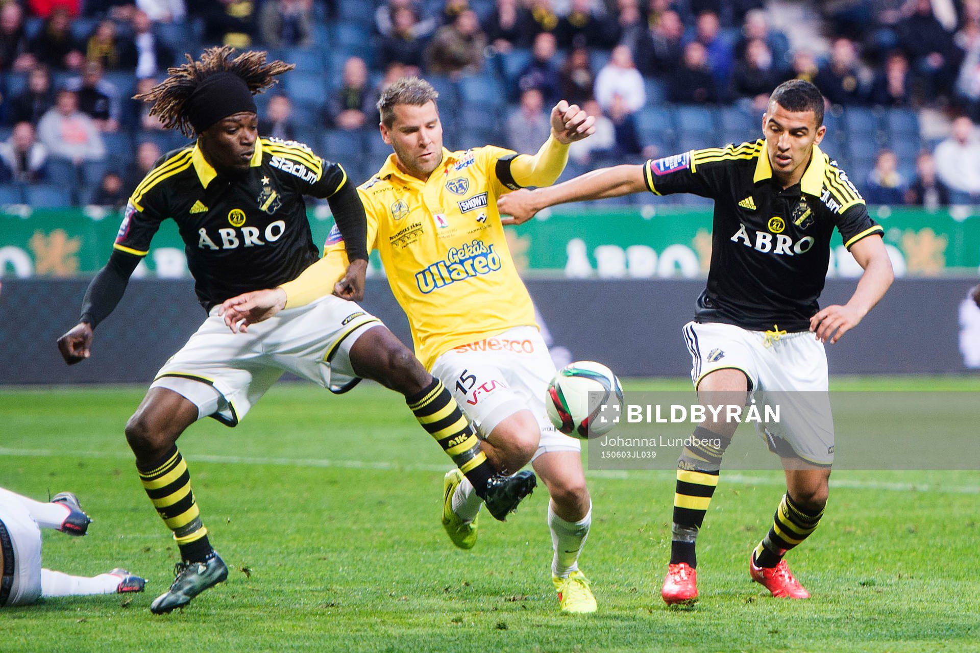 s Mohamed Bangura och Nabil Bahoui