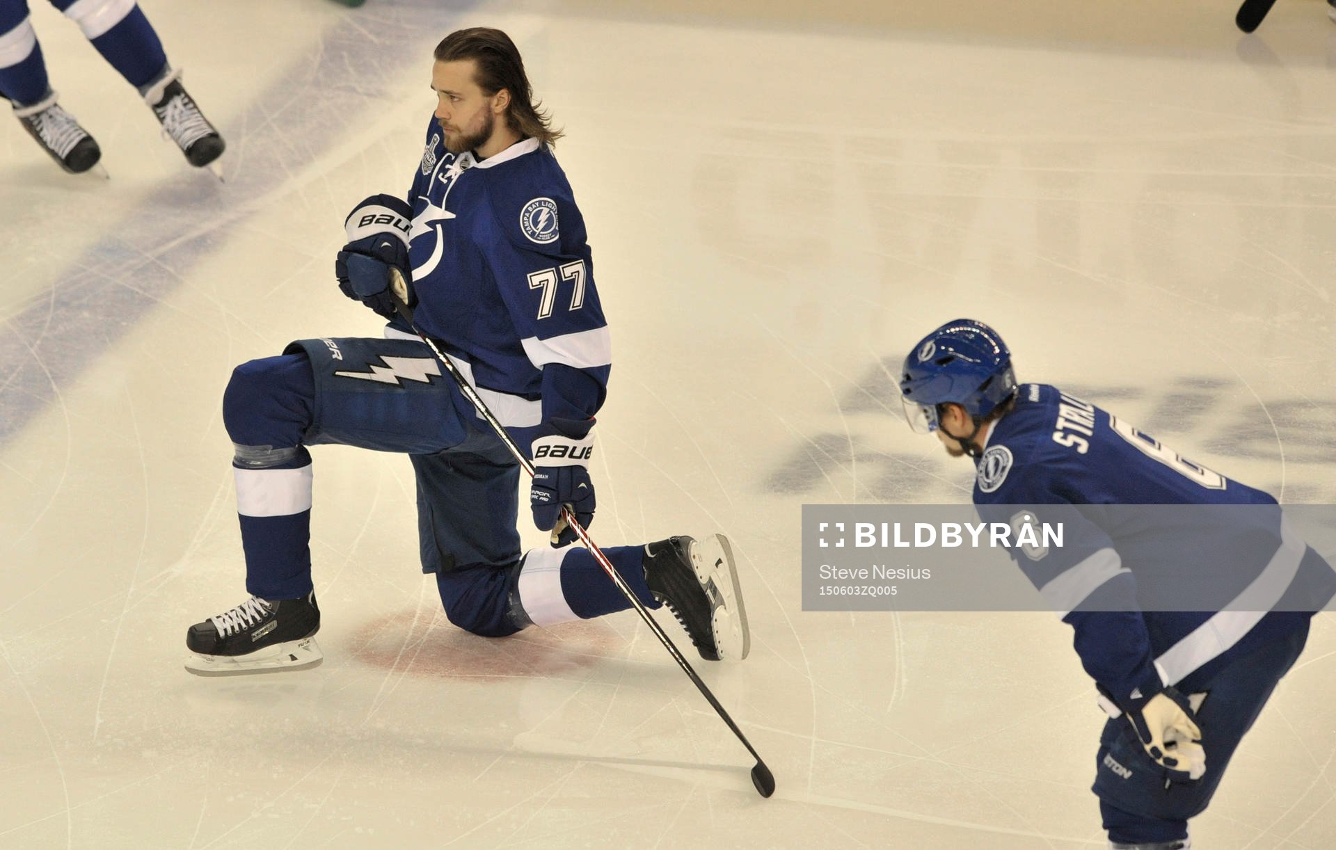 The Lightning's Victor Hedman (77) and Anton Strålman (6)