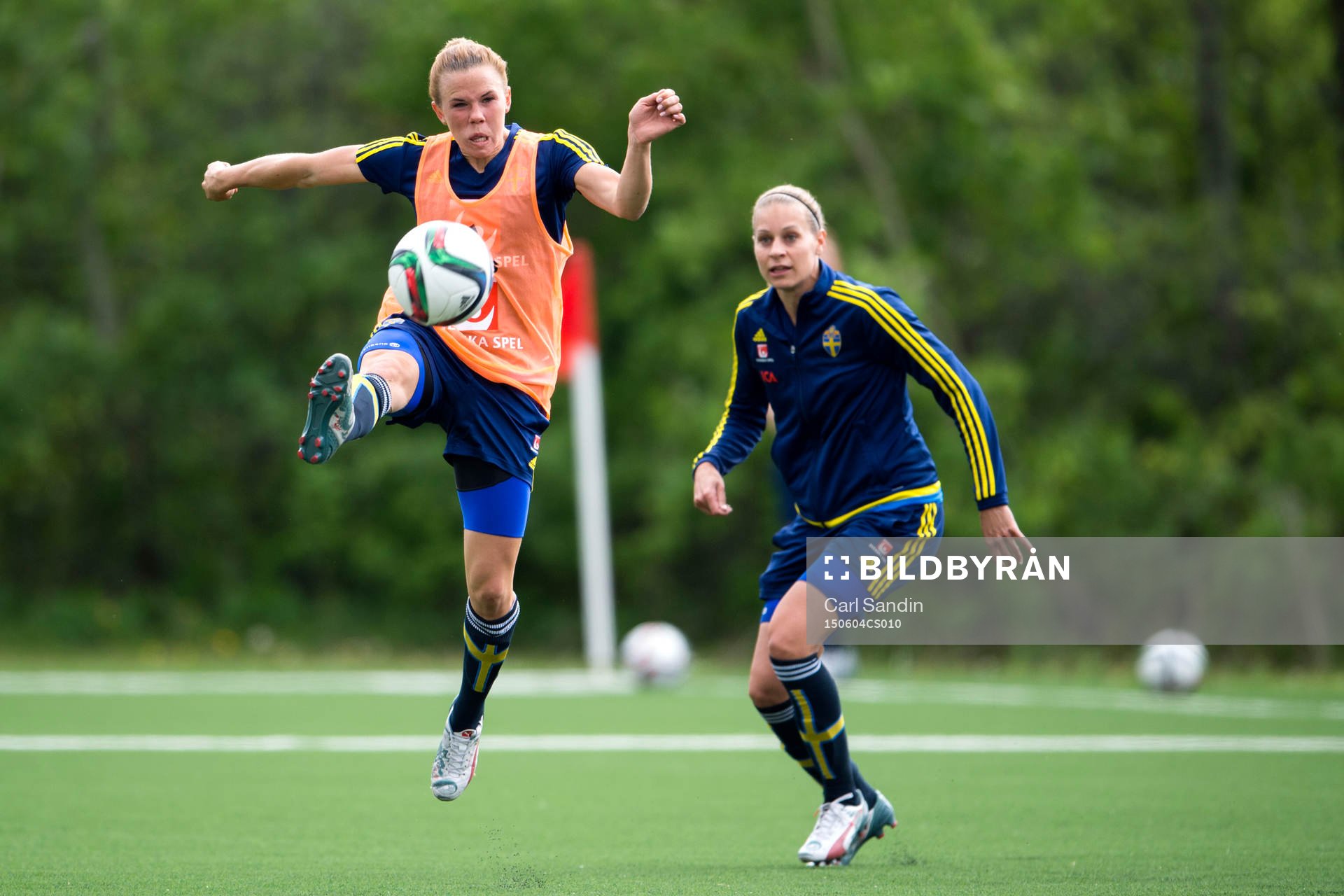 under Sveriges Jessica Samuelsson och Charlotte Rohlin en
