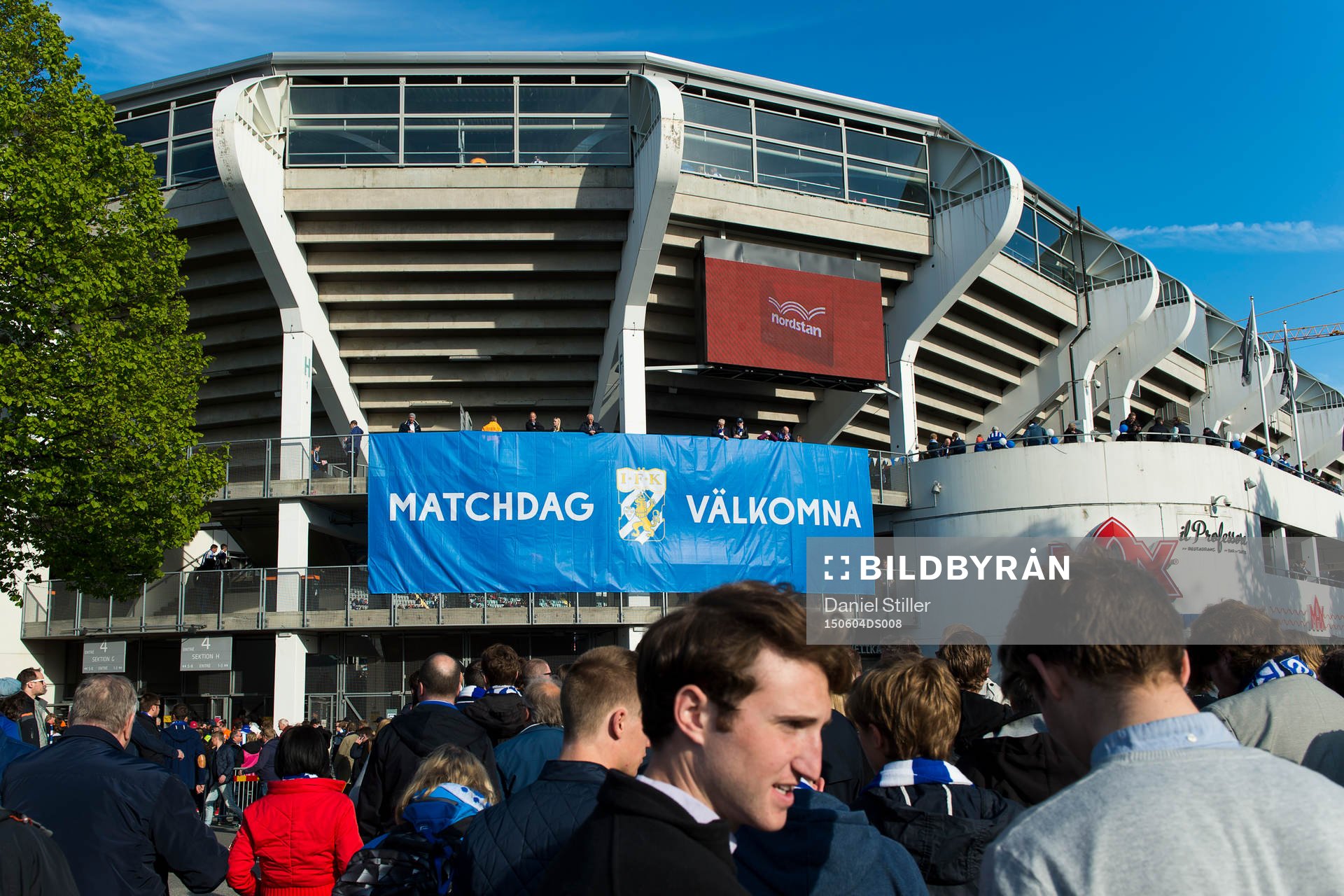 Utanför Gamla Ullevi