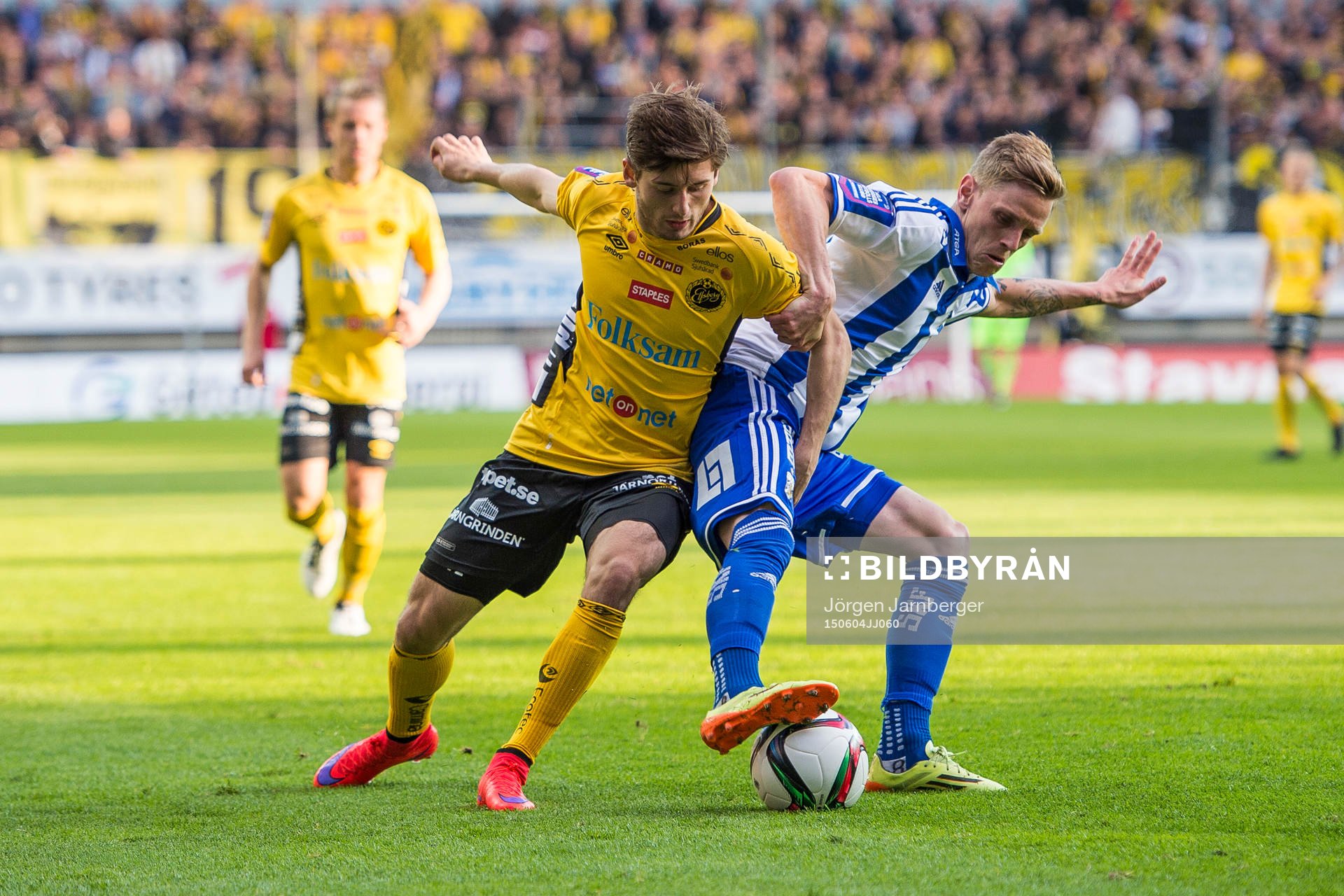 Kamp mellan Elfsborgs Arber Zeneli och IFK Göteborgs