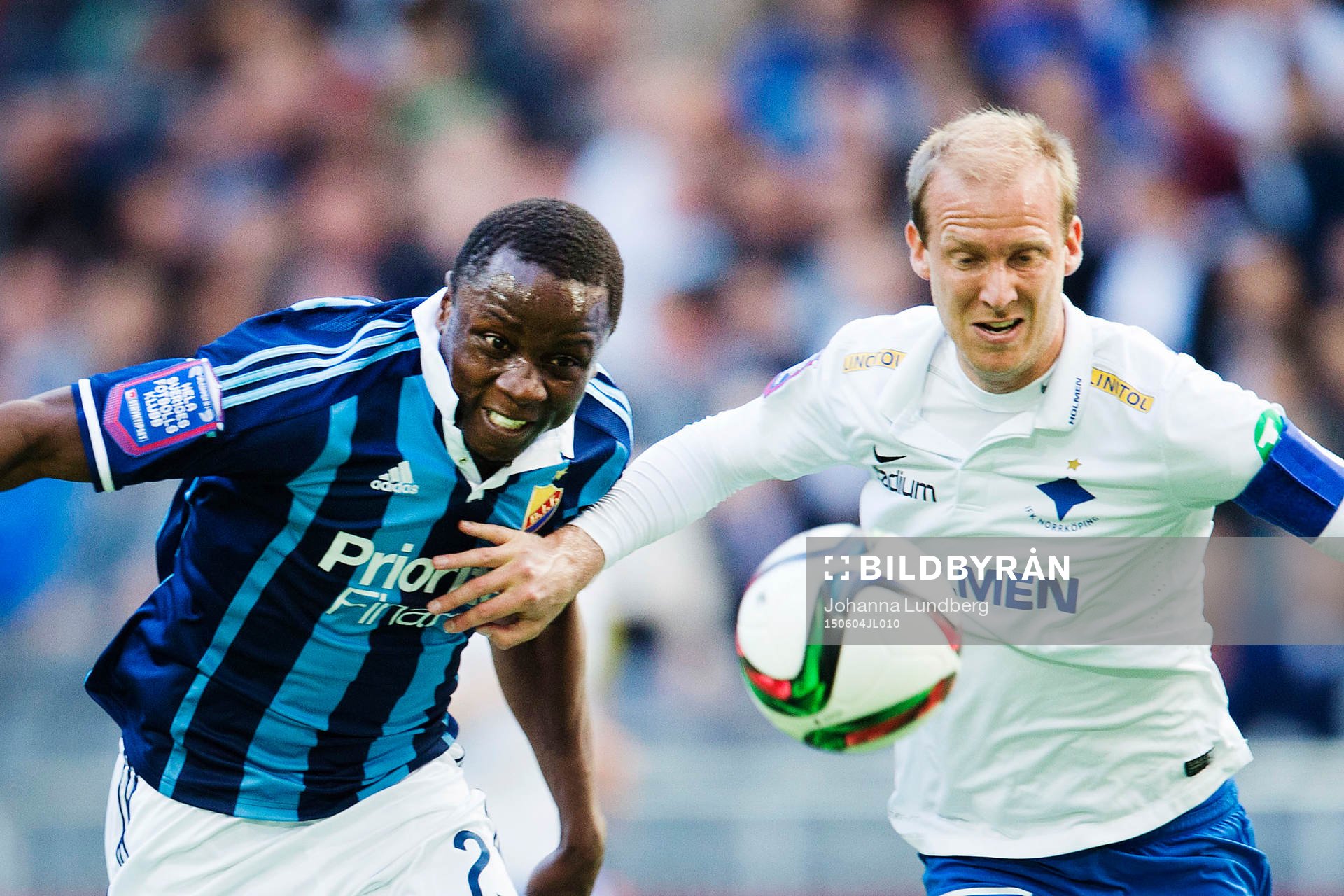 Djurgårdens Nyasha Mushekwi och Norrköpings Andreas