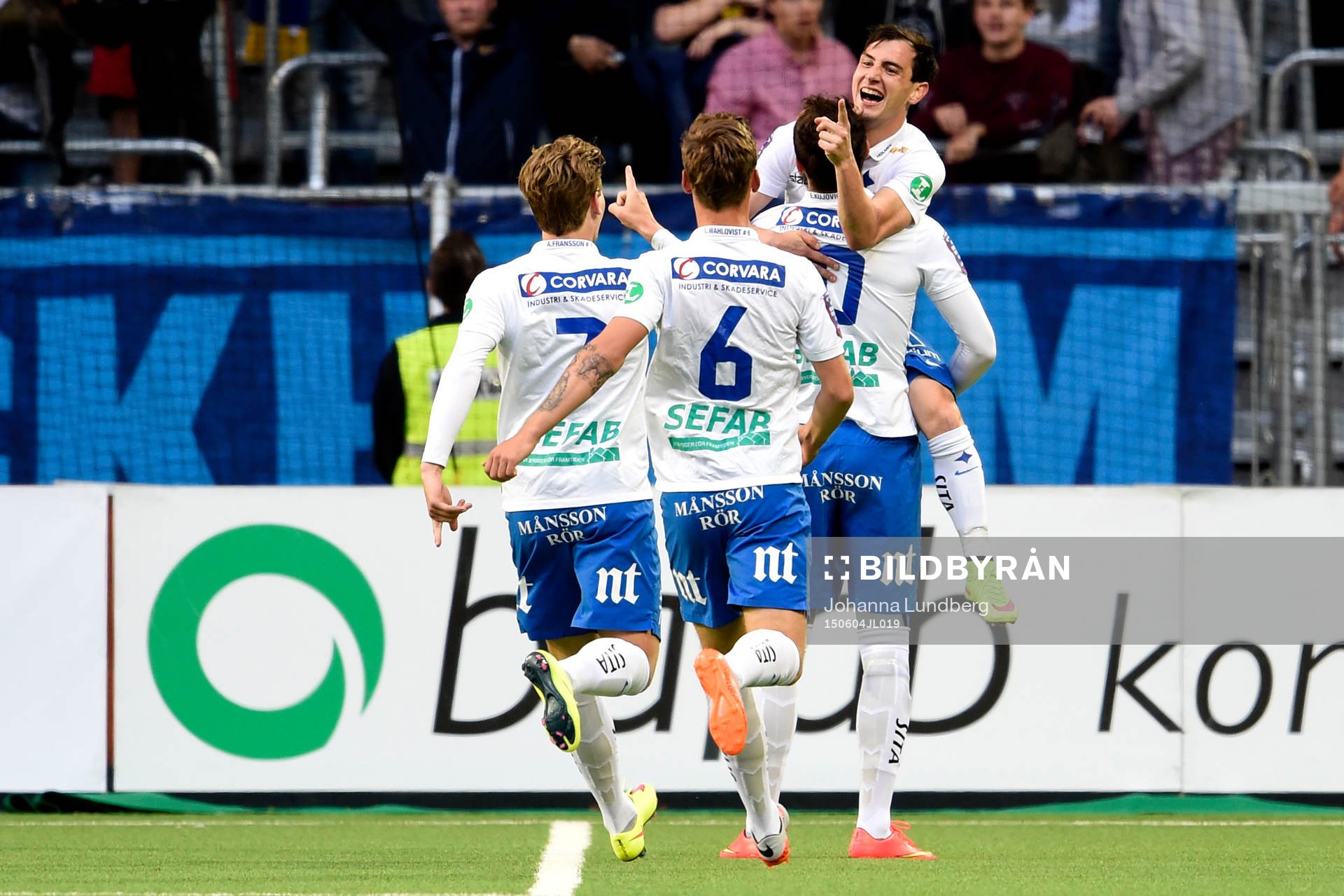 Norrköpings Nikola Tkalcic och Emir Kujovic jublar