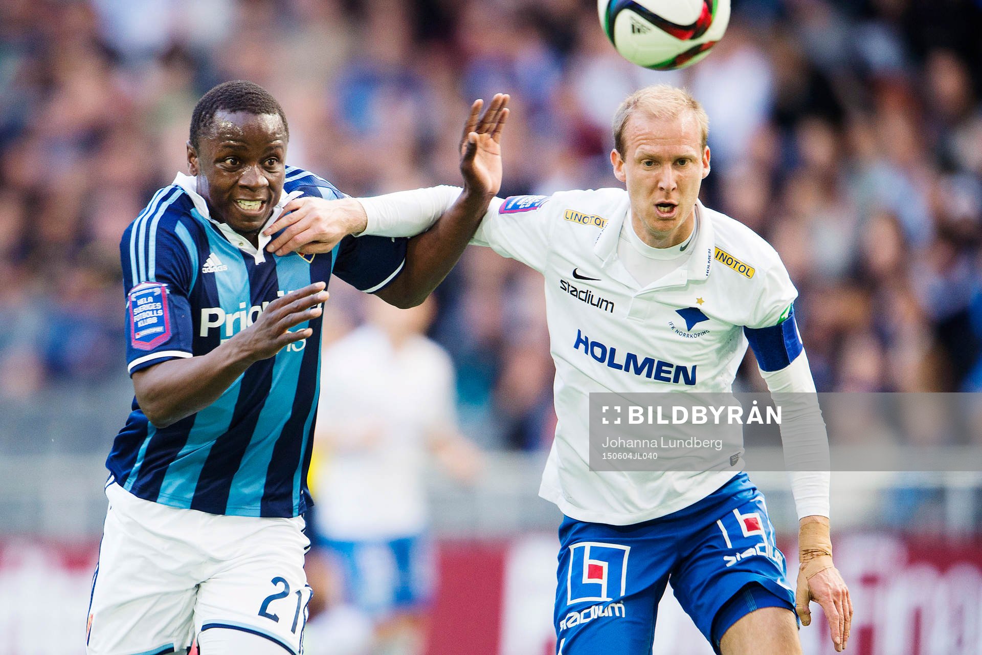 Djurgårdens Nyasha Mushekwi och Norrköpings Andreas
