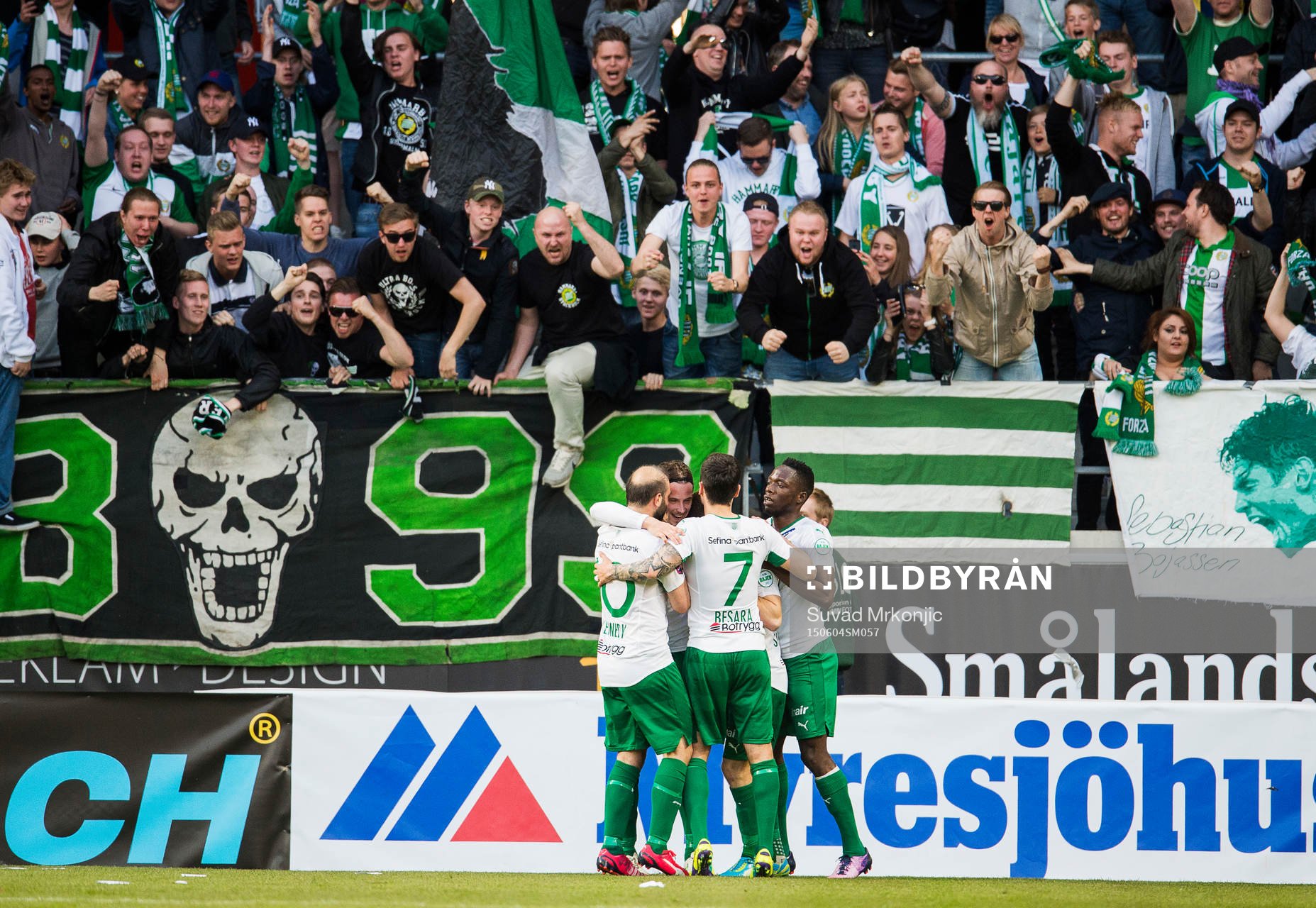 Hammarbys Linus Hallenius jublar