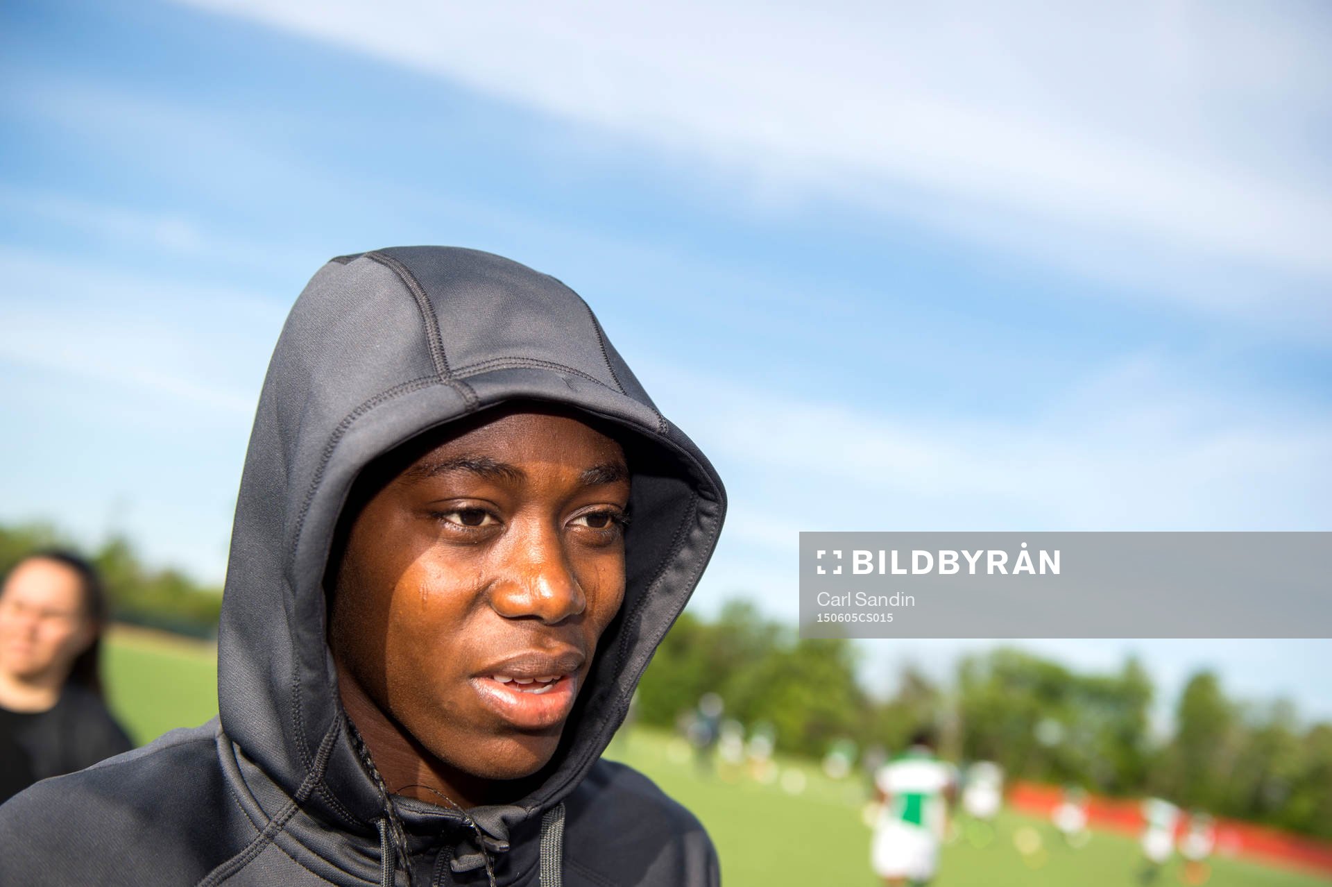 Nigerias Asisat Oshoala bli intervjuad under en träning den 5 juni 2015 i Winnipeg.