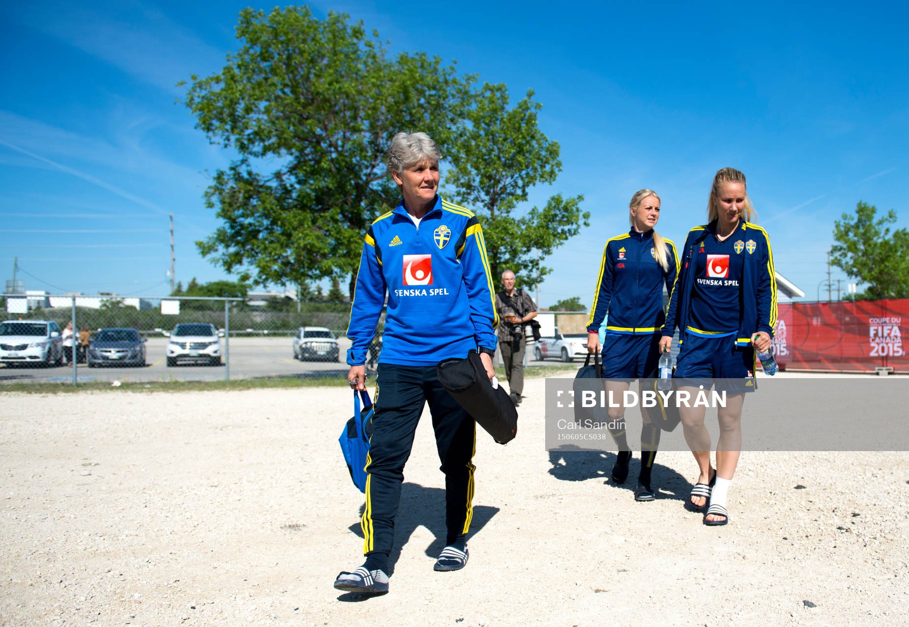 Sveriges förbundskapten Pia Sundhage, Amanda Ilestedt och
