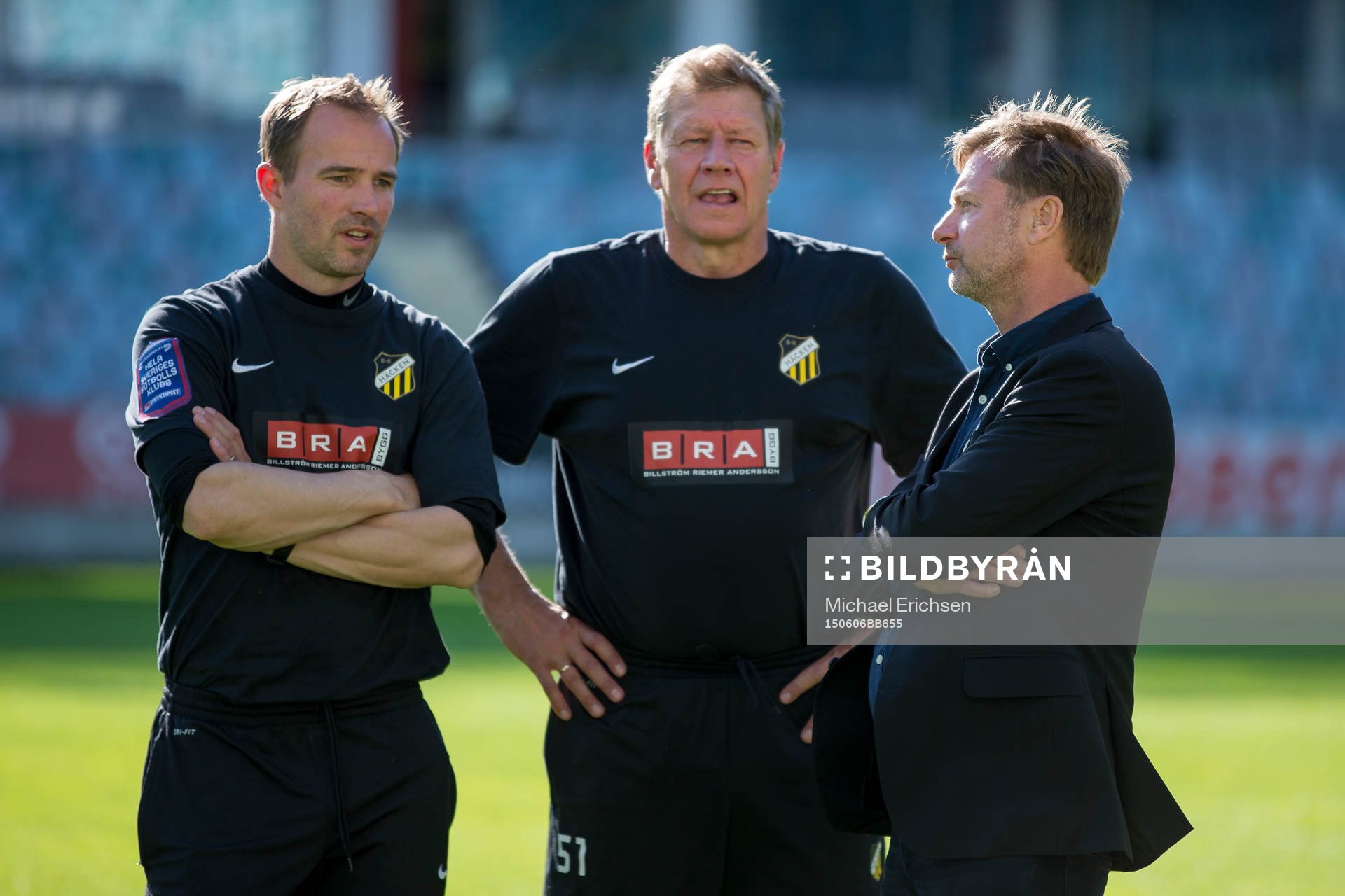 Häckens assisterande tränare Christian Lundström, målvaktstränare Mats Johansson och tränare Peter Gerhardsson efter fotbollsmatchen i Allsvenskan mellan Häcken och AIK den 6 juni 2015 i Göteborg.