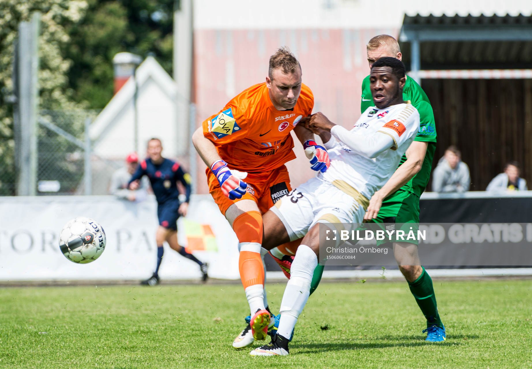 Prespa Birliks målvakt Robin Armandt mot FC Rosengårds