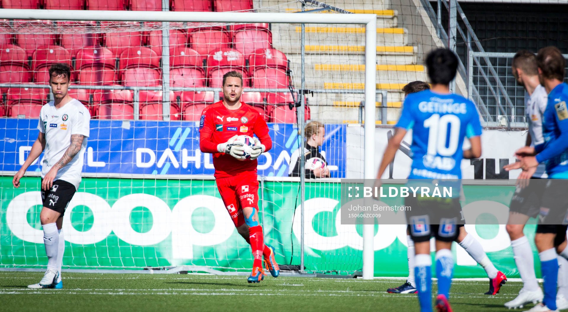 Örebros målvakt Oscar Jansson