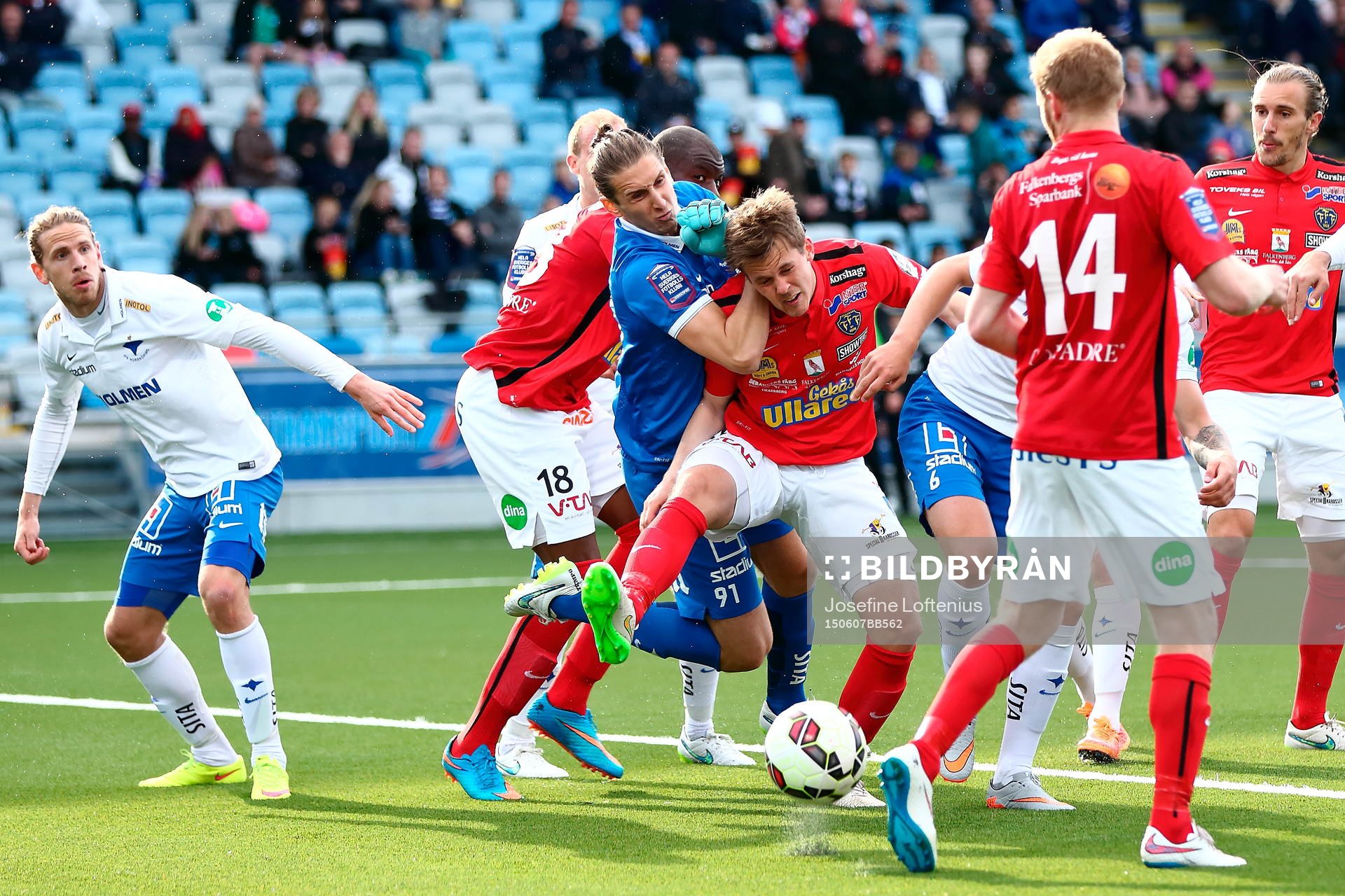Norrköpings målvakt David Mitov Nilsson hindrar