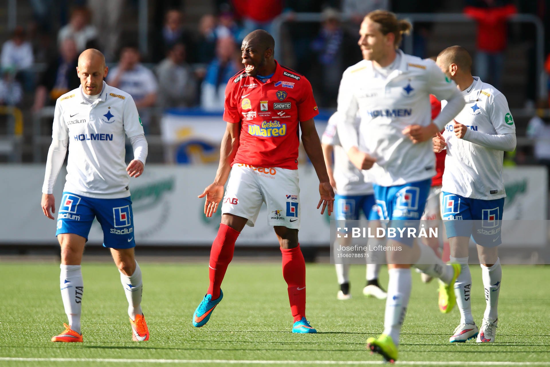 Falkenbergs Hakeem Araba reagerar i matchen mellan