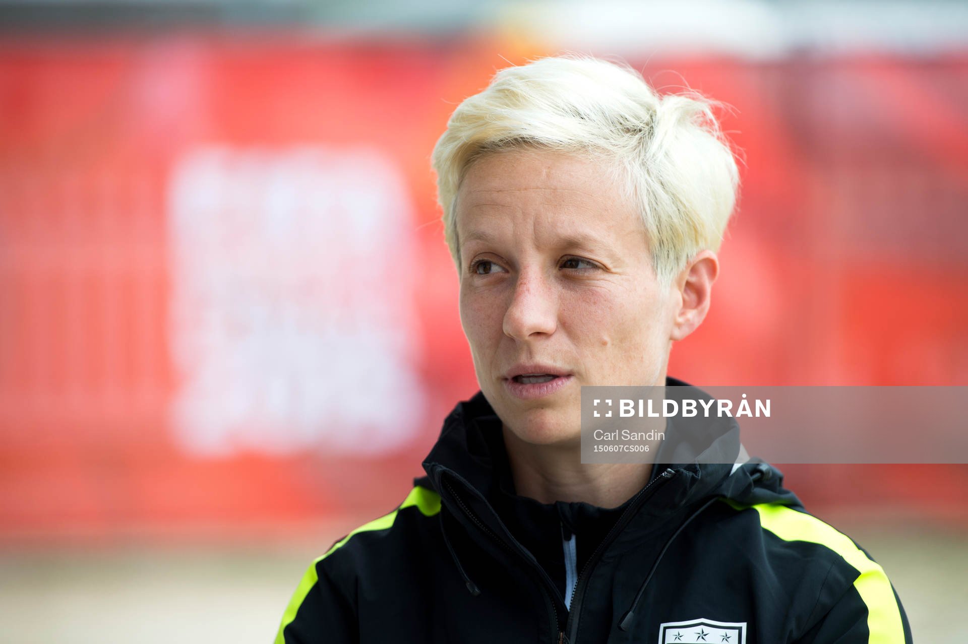s Megan Rapinoe på en presskonferens innan en träning
