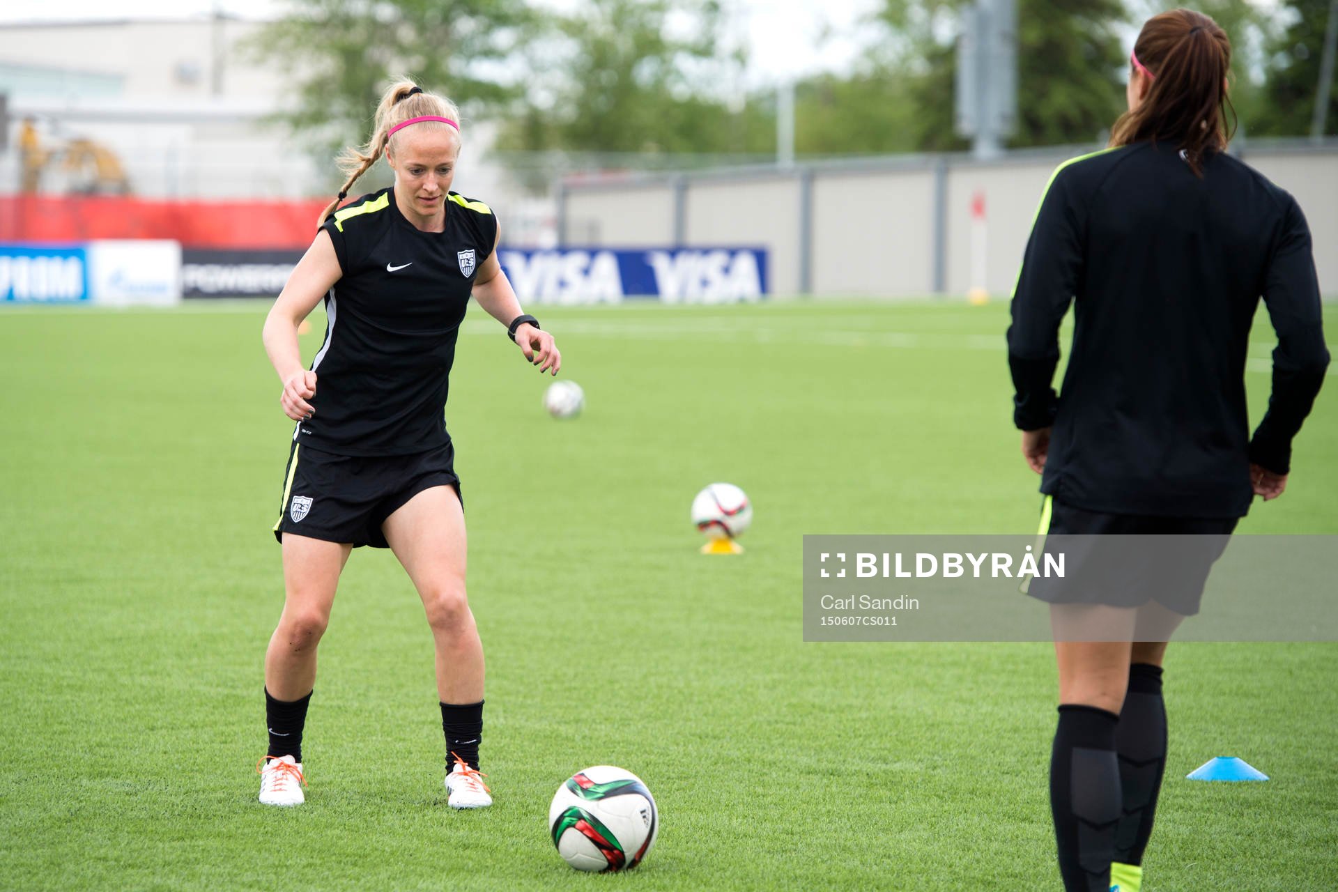 s Becky Sauerbrunn