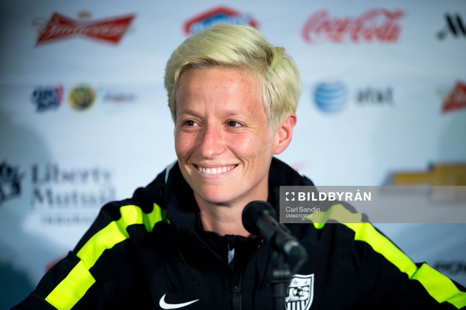 s Megan Rapinoe på en presskonferens innan en träning