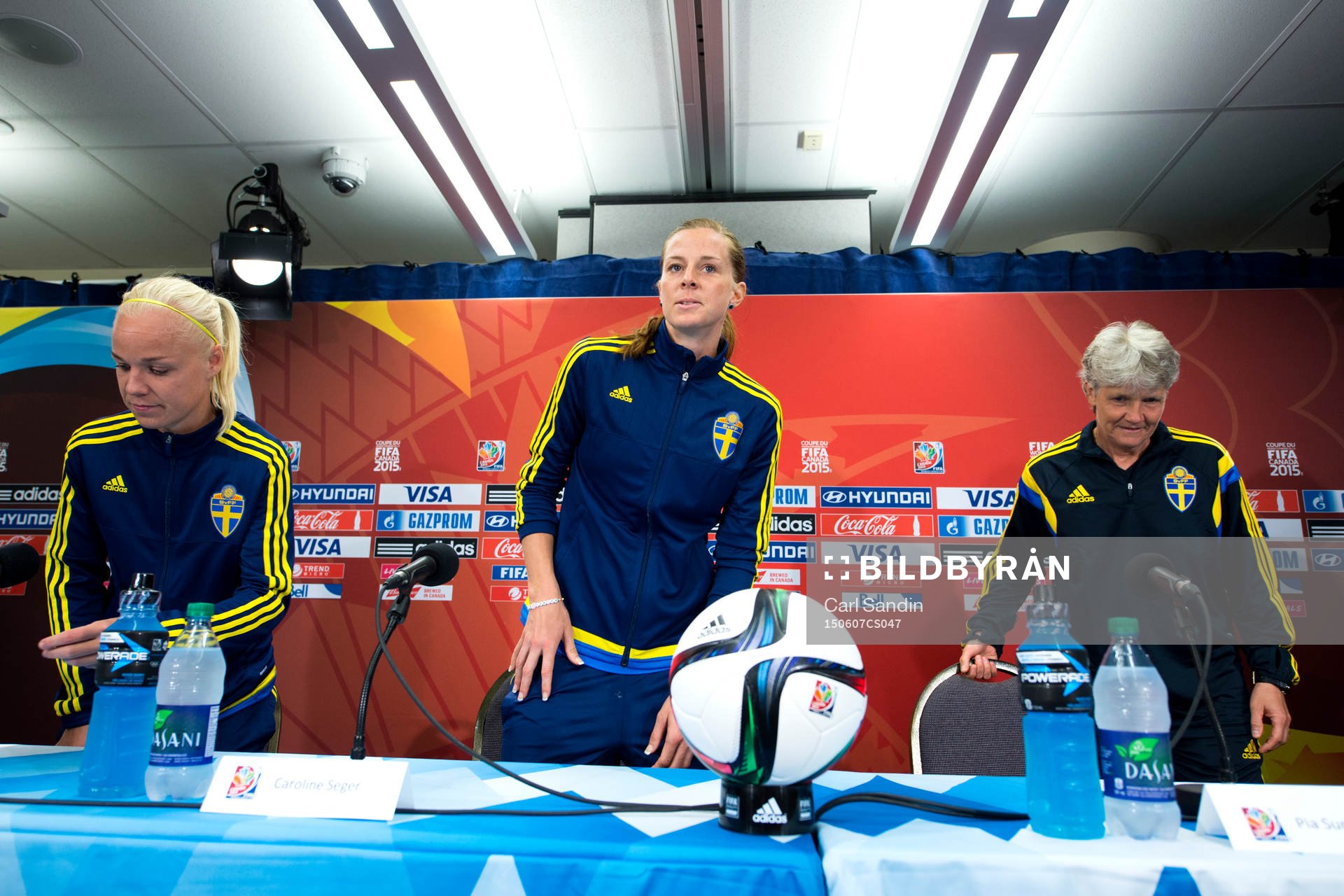 Sveriges Caroline Seger, Lotta Schelin och förbundskapten