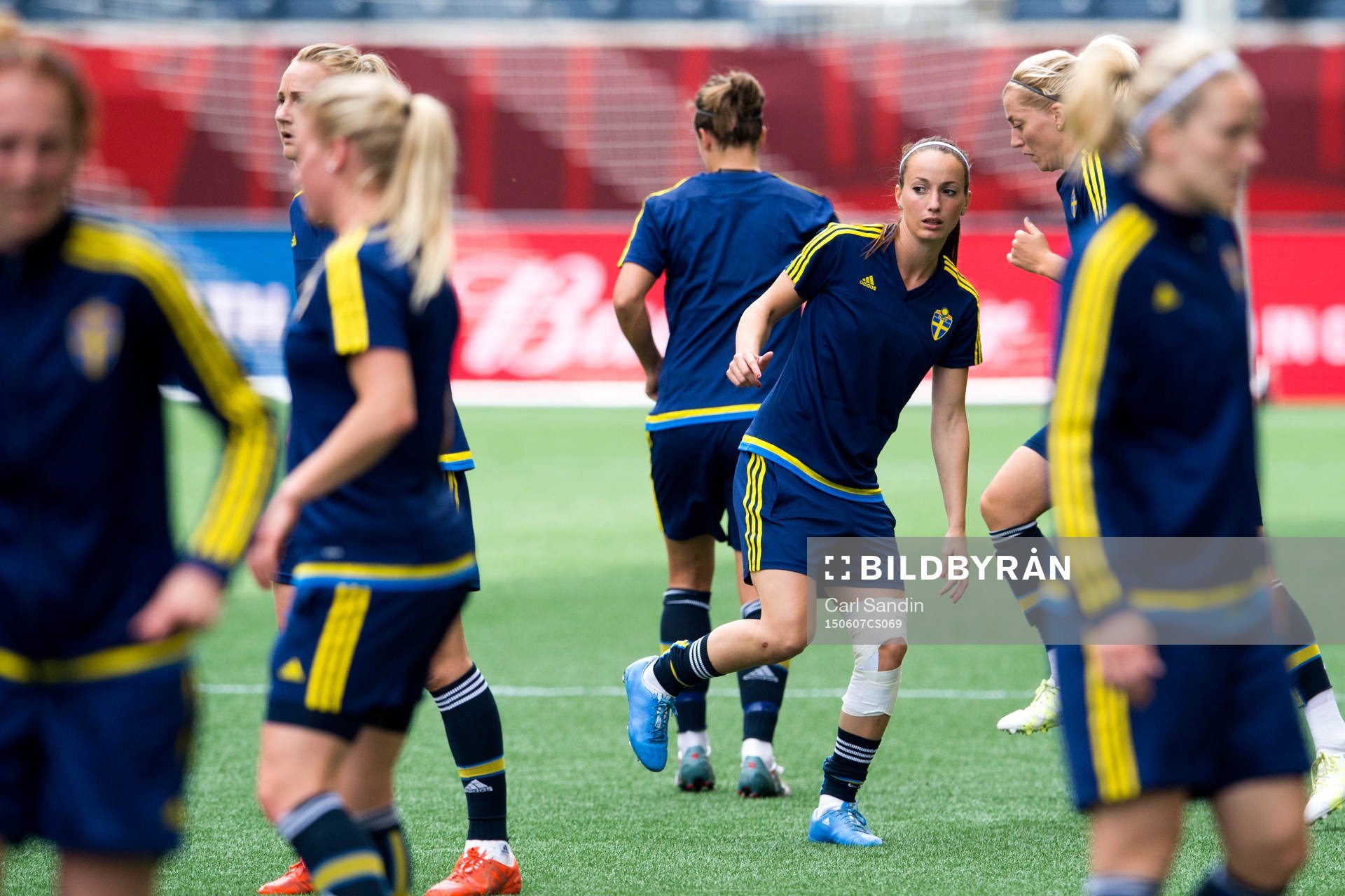 Sveriges Kosovare Asllani