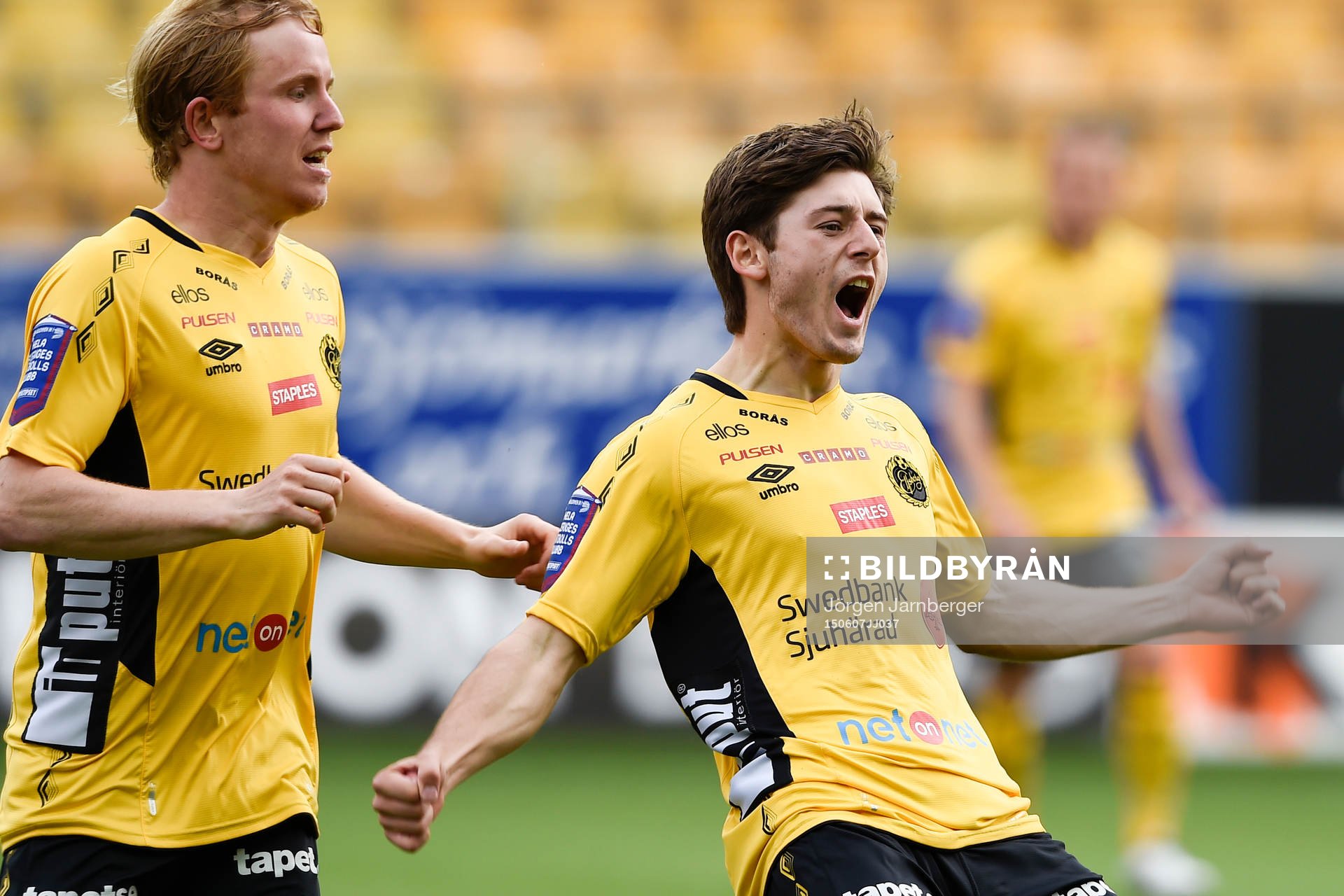 Elfsborgs Arber Zeneli jublar