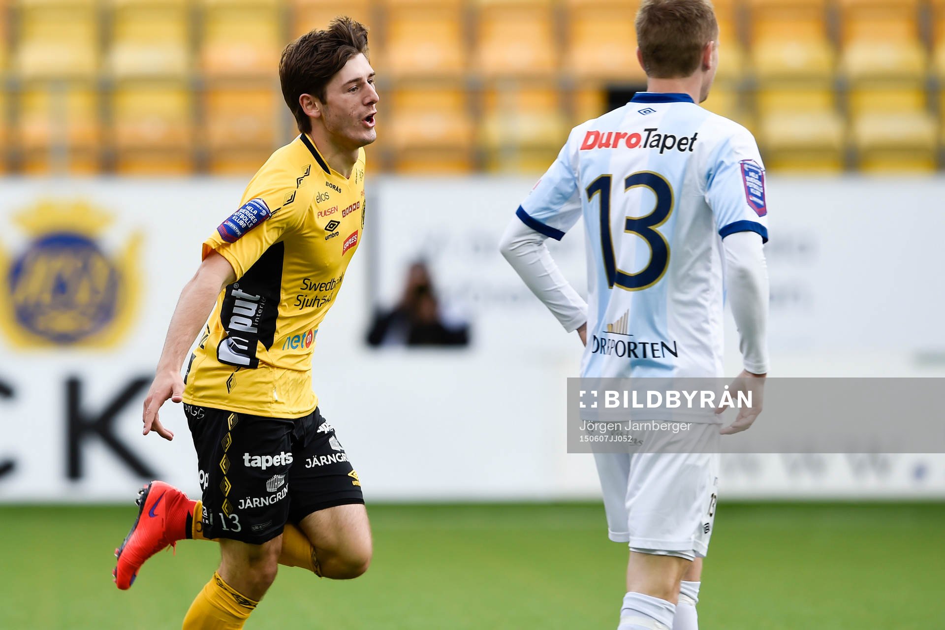 Elfsborgs Arber Zeneli jublar