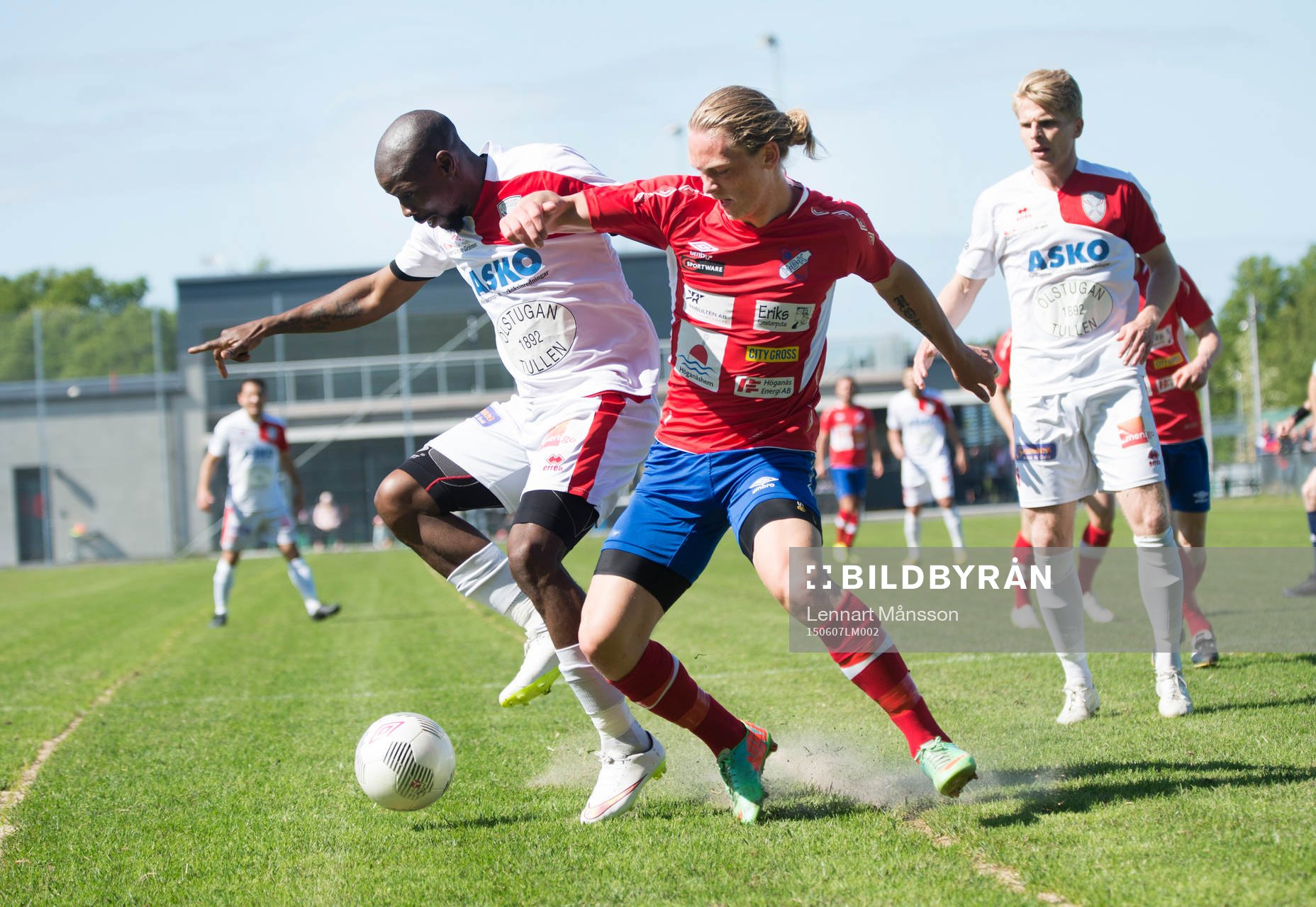 Assyriskas Jimmy Dixon och Höganäs Måns Carlsen i