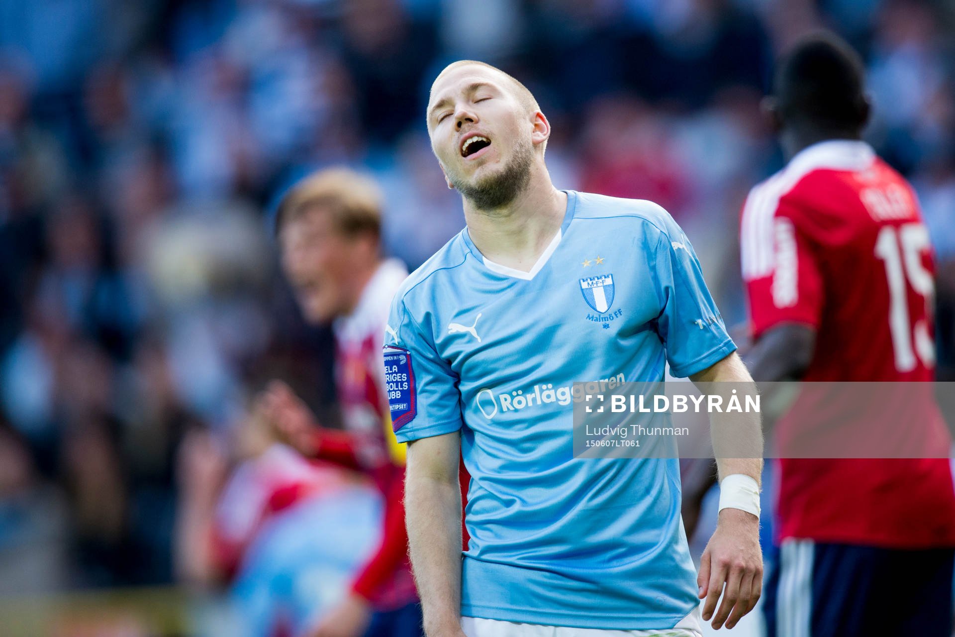 Malmö FFs Anton Tinnerholm deppar