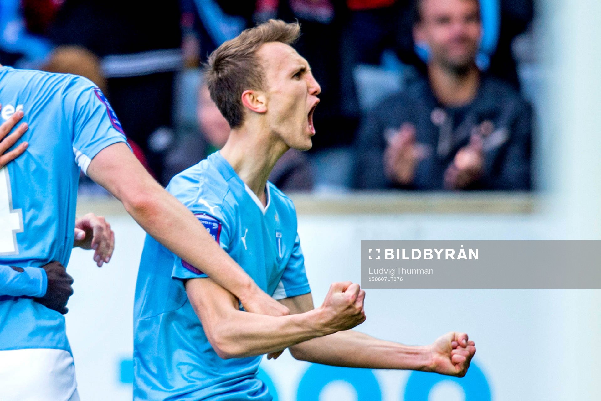 Malmö FFs Magnus Wolff Eikrem jublar efter han gjort 1-1 under fotbollsmatchen i Allsvenskan mellan Malmö FF och Djurgården den 7 juini 2015 i Malmö.