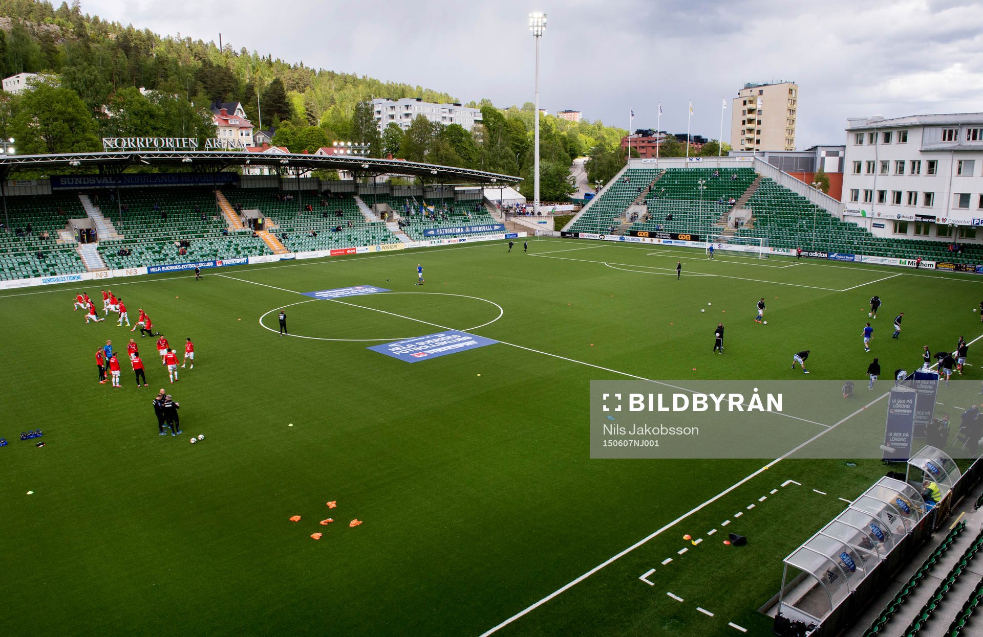 Lagen värmer upp