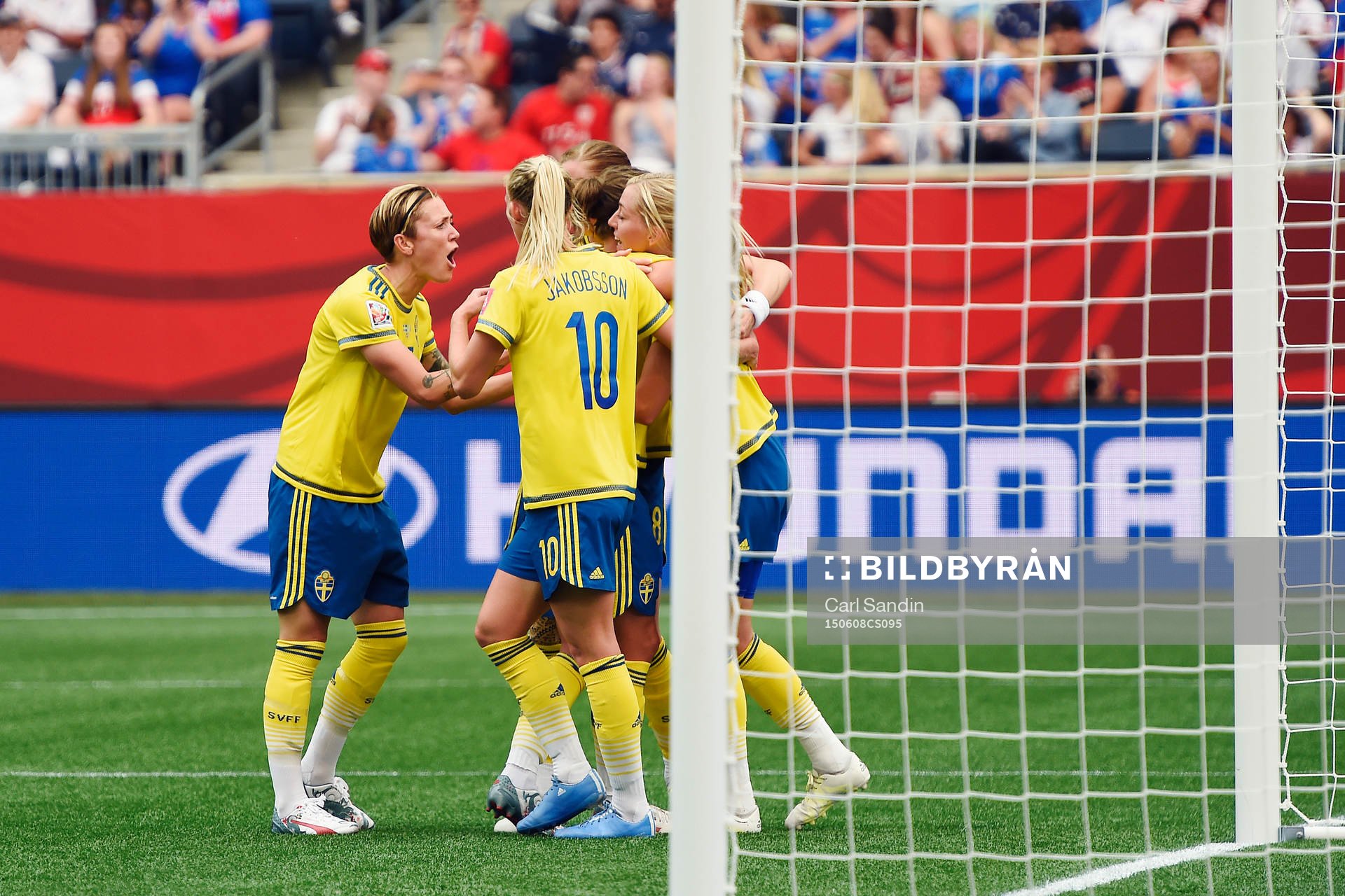 Sveriges spelare jublar